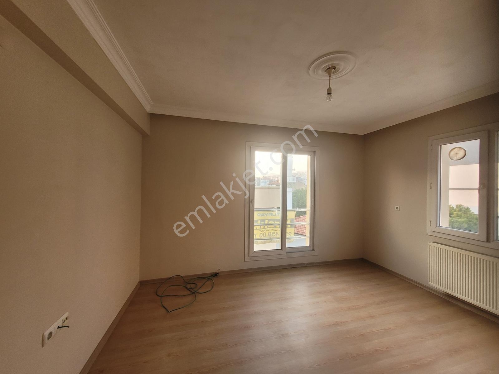Ege Üniversitesi Ve Metroya Yürüme Mesafesinde 1+1 Kiralık Daire - Görsel 29