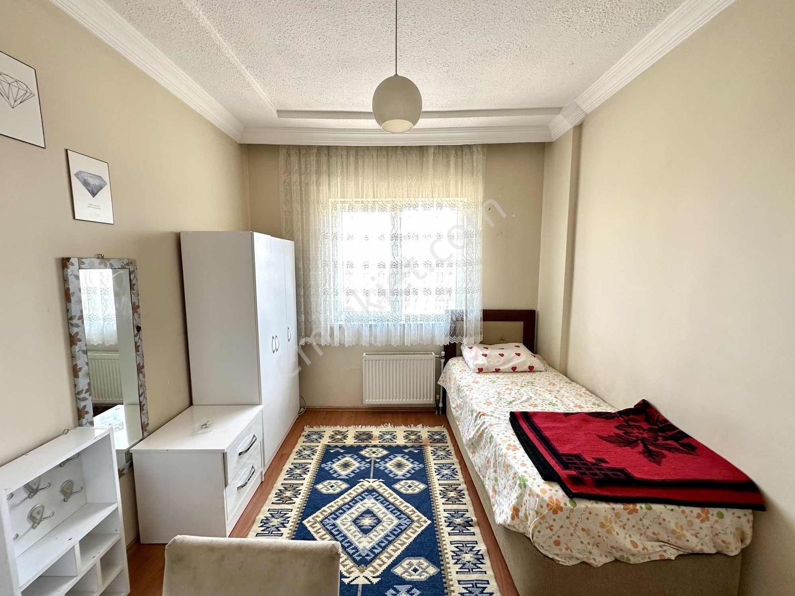 An-ka' Dan Mehmet A. Tokide Eşyalı Kiralık 3+1 Site İçi Daire - Görsel 15