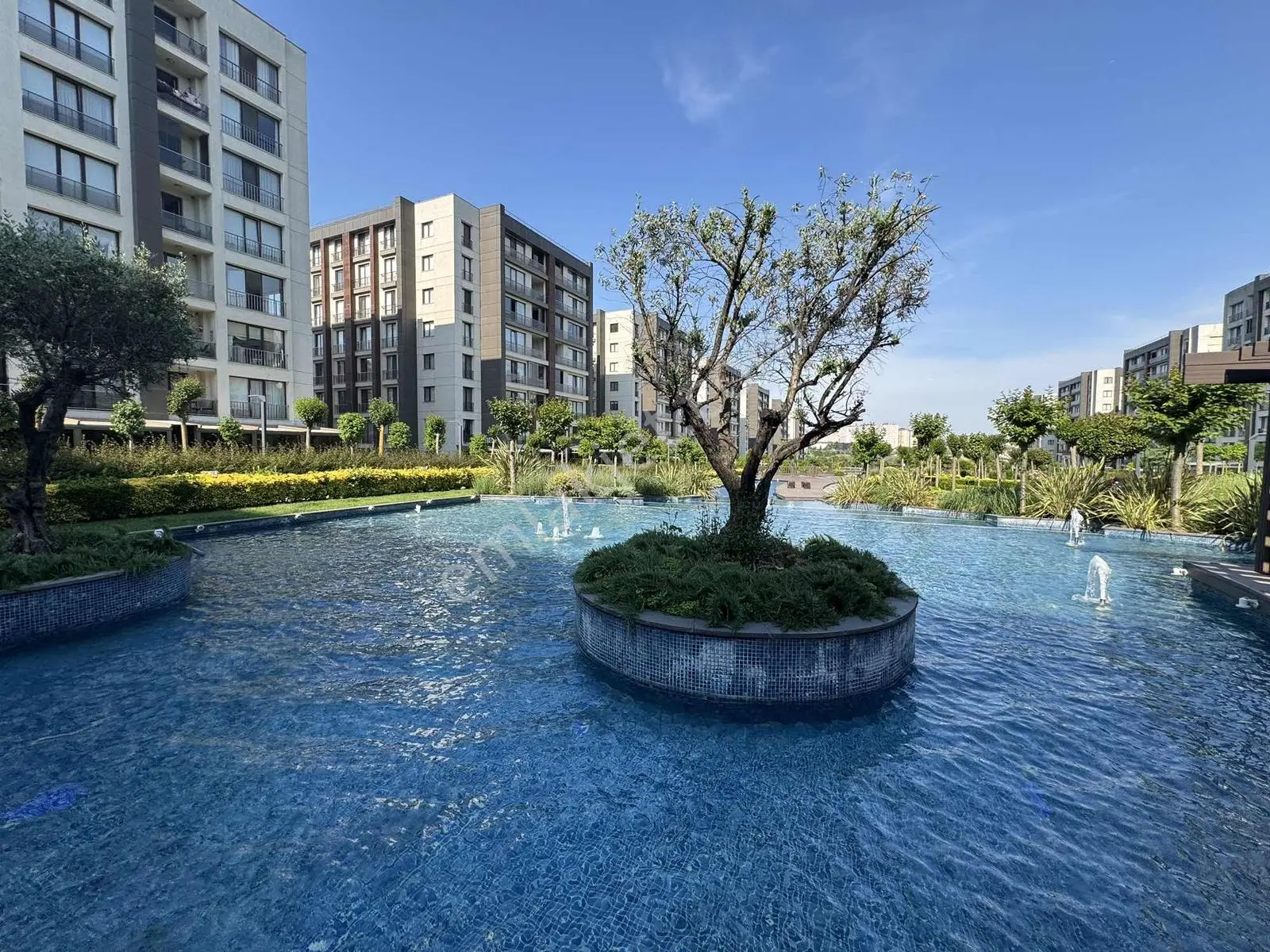 Remax Mahmut Bekdemirden Beylikdüzü Kalekent 2 Lüks 3+1 Daire - Görsel 4