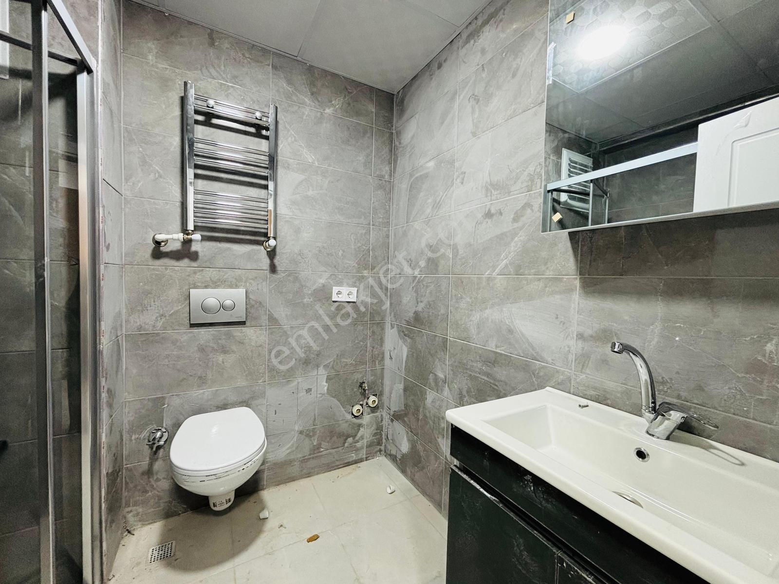 Güven'den Site İçerisinde 7/24 Güvenlikli Havuzlu Kiralık 1+1 Ev - Görsel 8