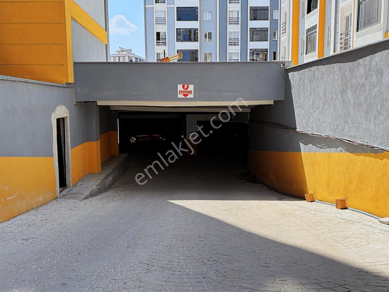 Güven'den *7/24 Güvenlikli,k.otoparklı,açık Havuzlu* Sitede 3+1 - Görsel 8