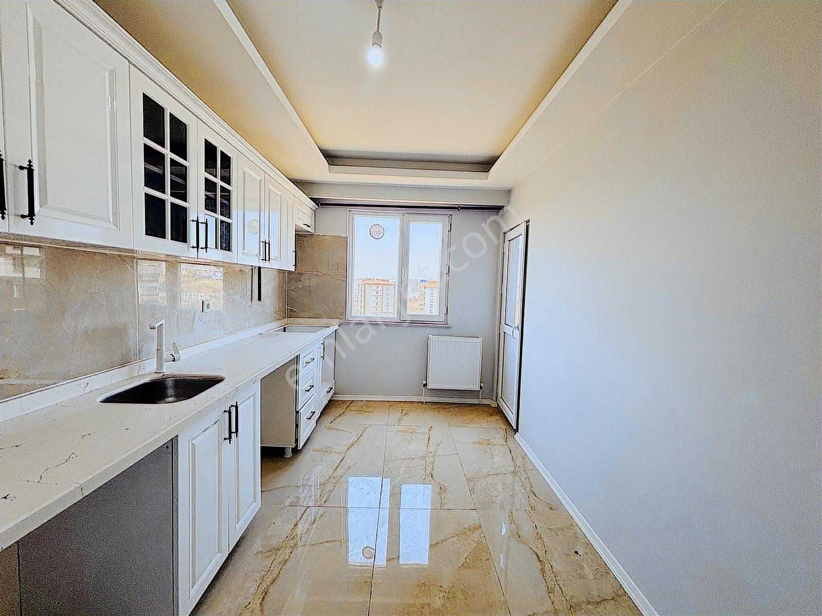 Güven'den *7/24 Güvenlikli,k.otoparklı,açık Havuzlu* Sitede 3+1 - Görsel 22