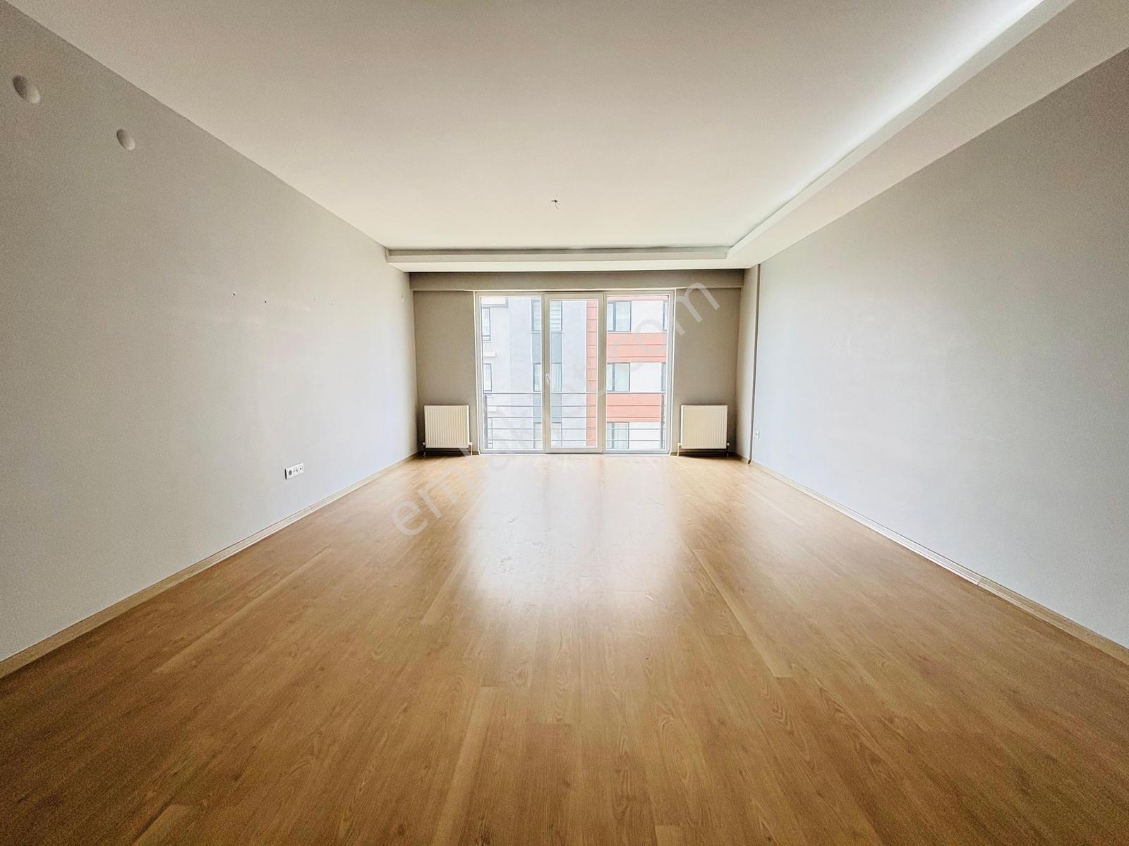 Güven'den 7/24 Güvenlikli Lüks Sitede Hamamlı,havuzlu 3+1 Daire - Görsel 11
