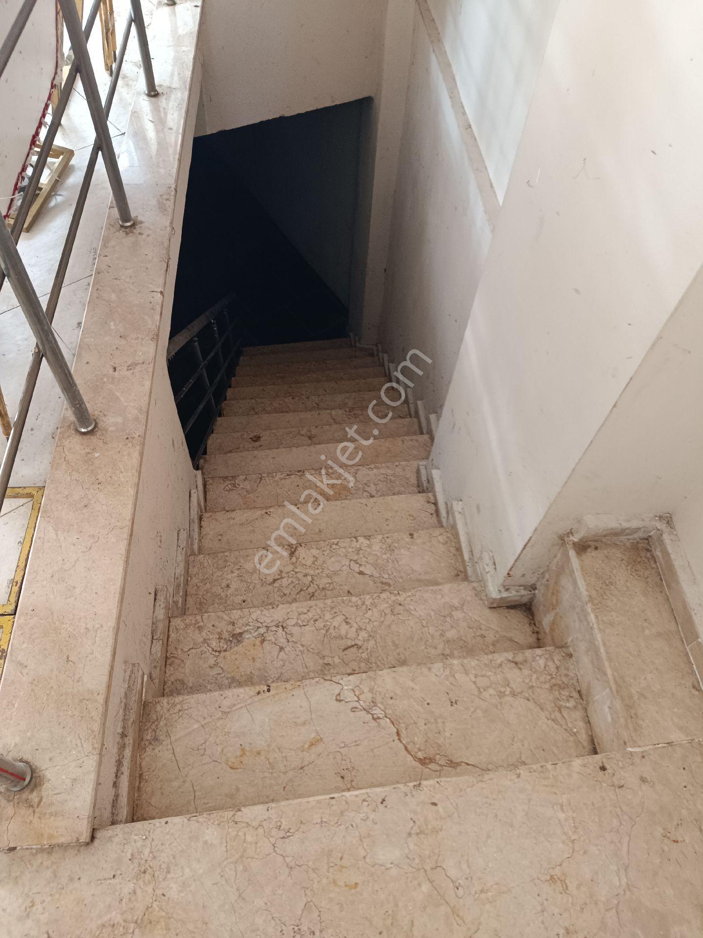 Satılık Bodrumlu Çekme Katlı Dükkan - Görsel 14