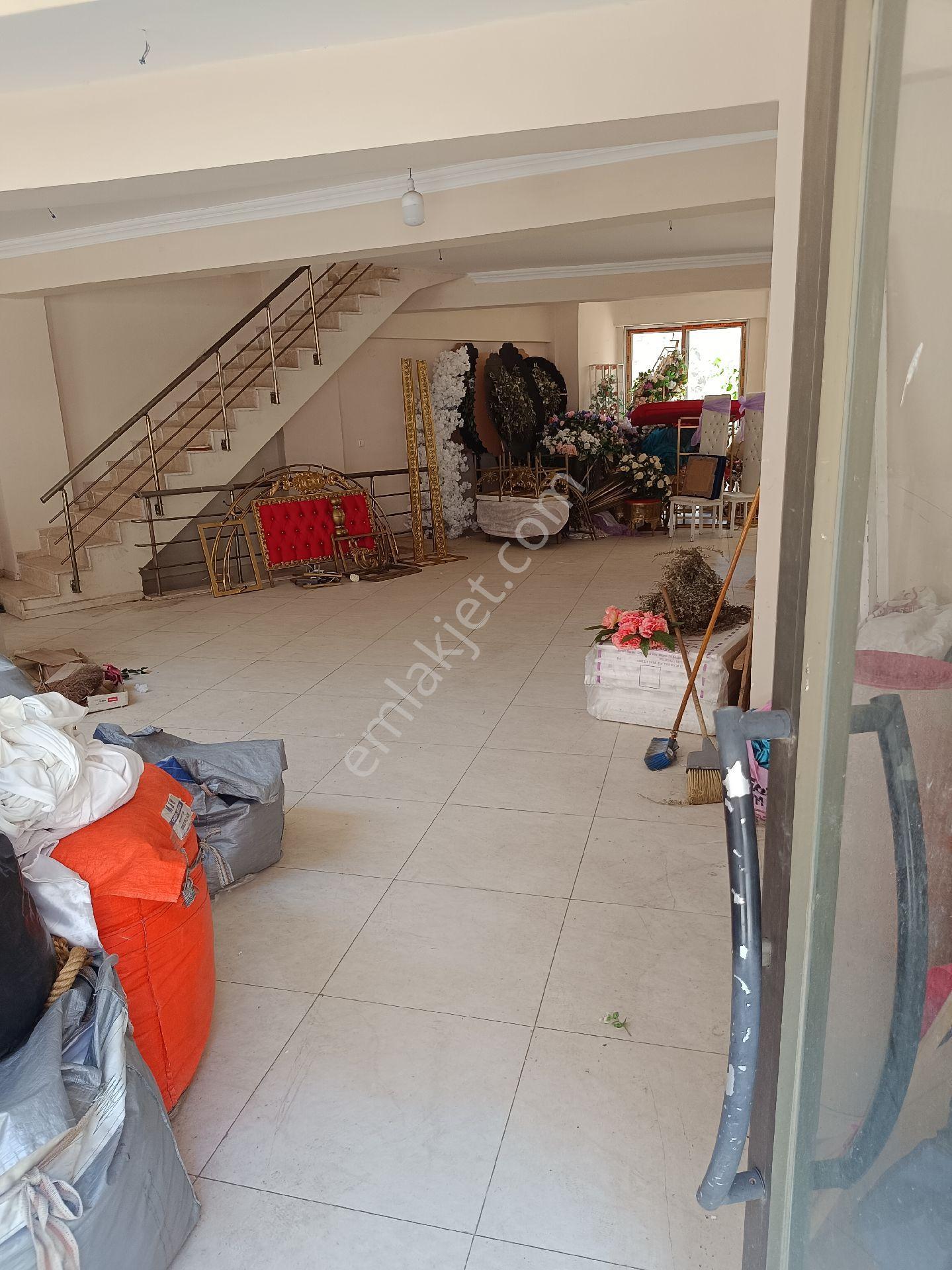 Satılık Bodrumlu Çekme Katlı Dükkan - Görsel 3