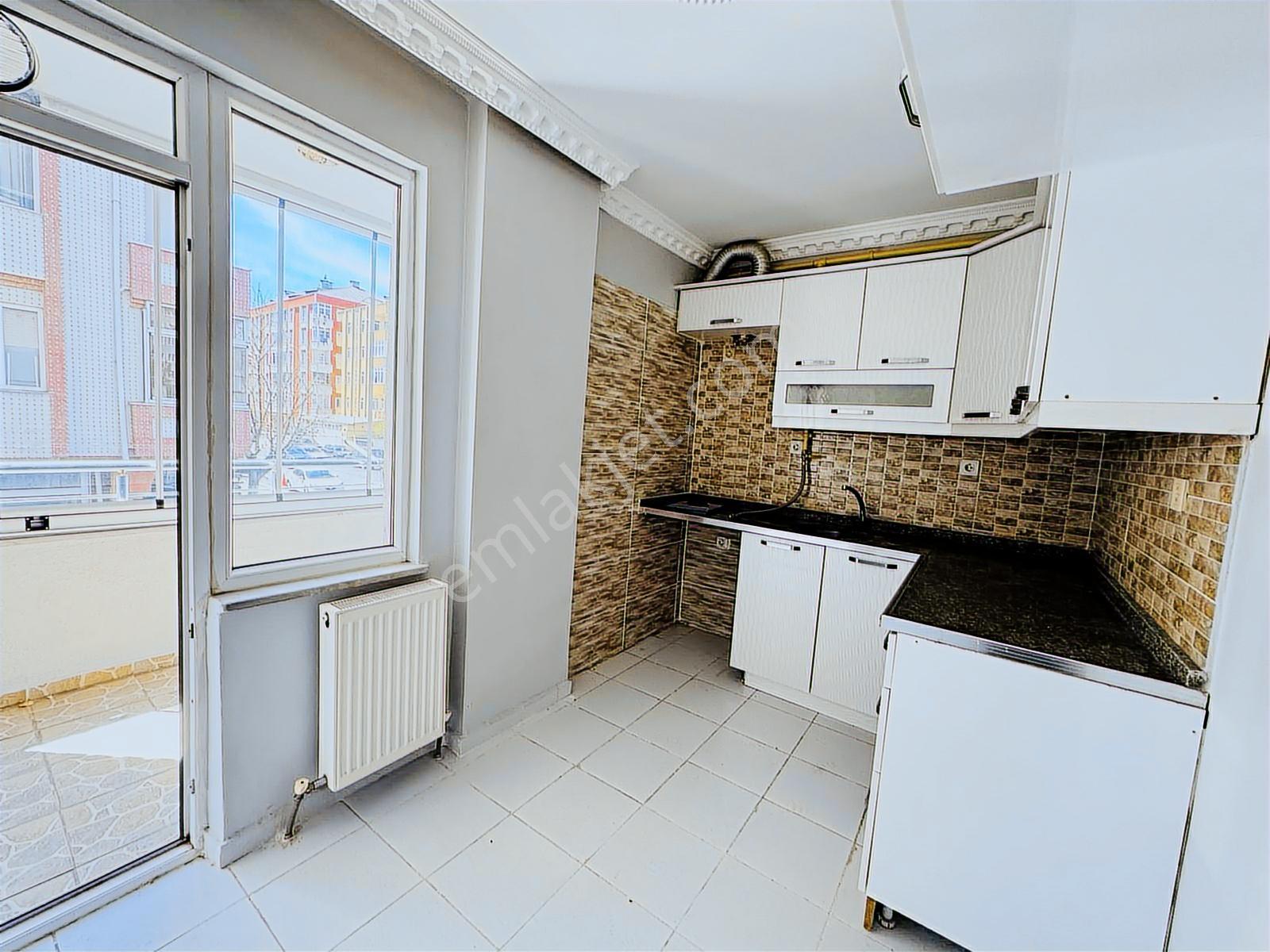 Güven'den Çerkezköy'de Çarşı İçinde Duraklara Yakın Kiralık 2+1 - Görsel 20