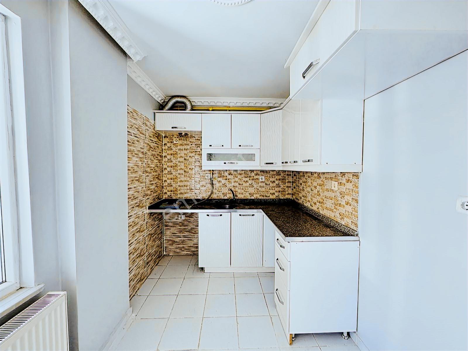 Güven'den Çerkezköy'de Çarşı İçinde Duraklara Yakın Kiralık 2+1 - Görsel 21