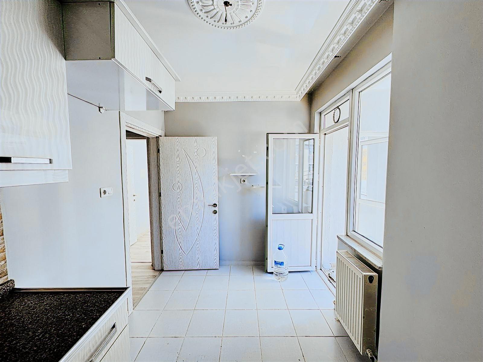 Güven'den Çerkezköy'de Çarşı İçinde Duraklara Yakın Kiralık 2+1 - Görsel 18