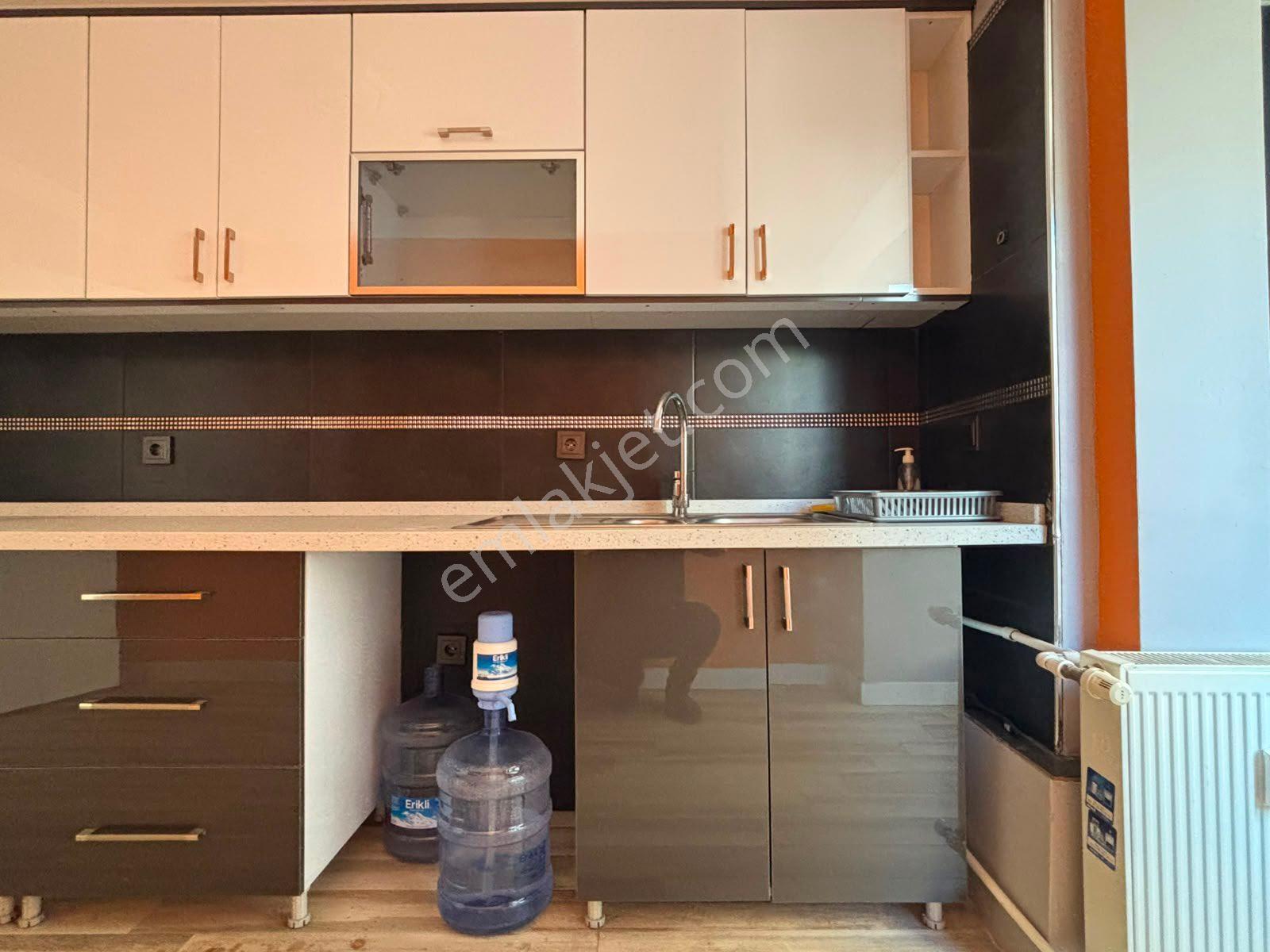 Alsancak Şair Eşref’te 1.kat 3+1 Otoparklı Kiralık Mua./ofis - Görsel 17