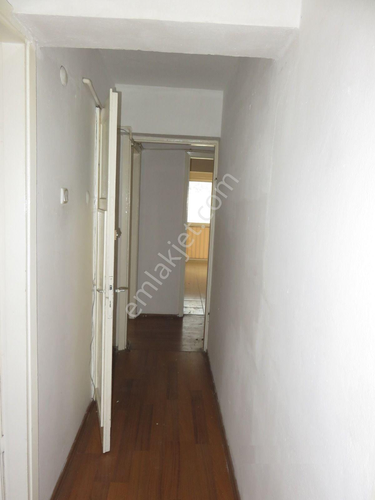 Karşıyaka Tuna Mahallesinde 2+1 Kiralık Daire - Görsel 9