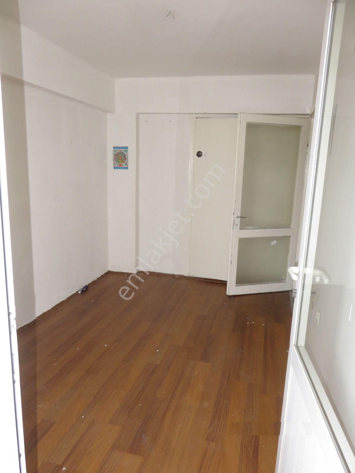 Karşıyaka Tuna Mahallesinde 2+1 Kiralık Daire - Görsel 19