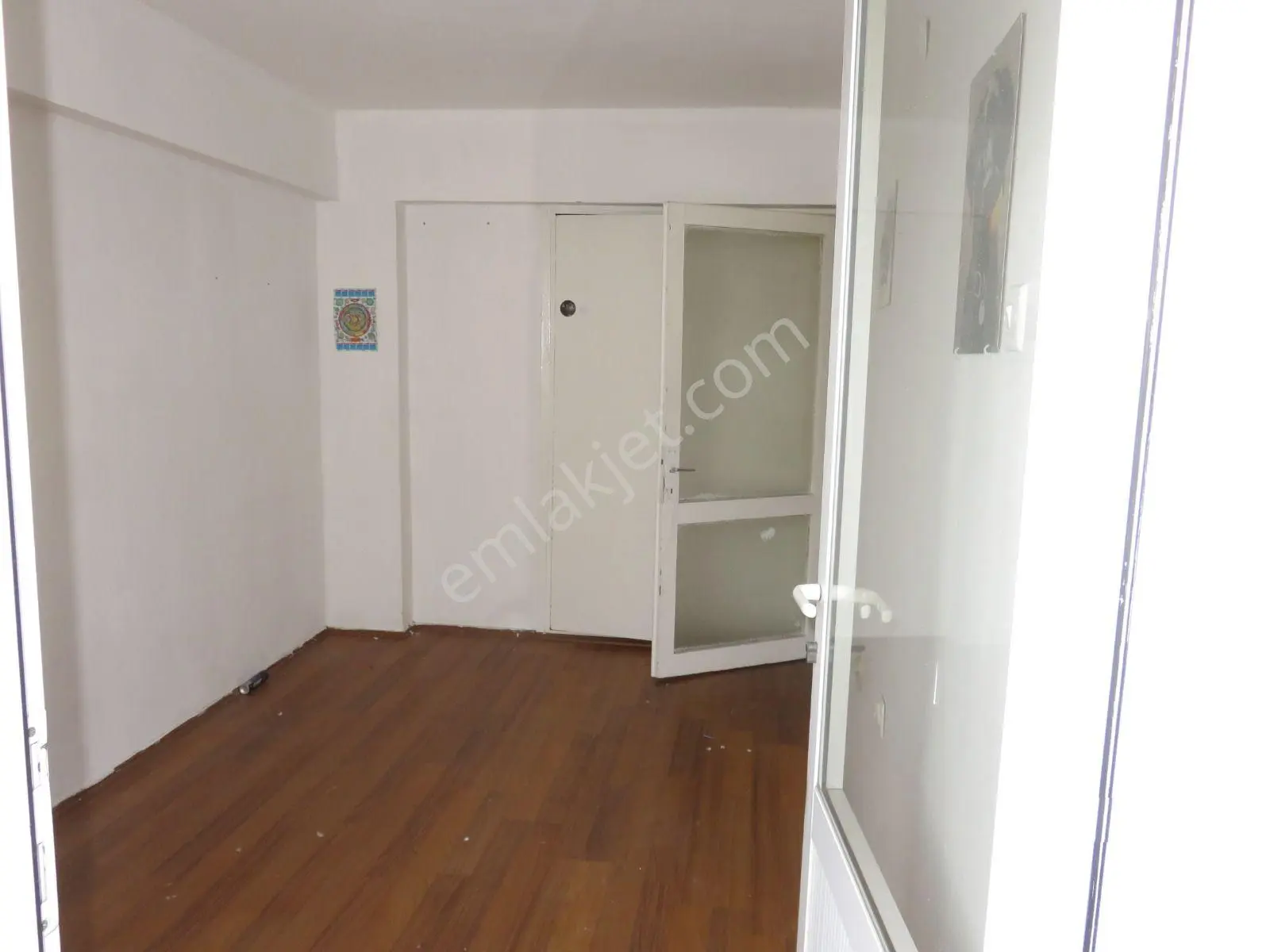 Karşıyaka Tuna Mahallesinde 2+1 Kiralık Daire - Görsel 3