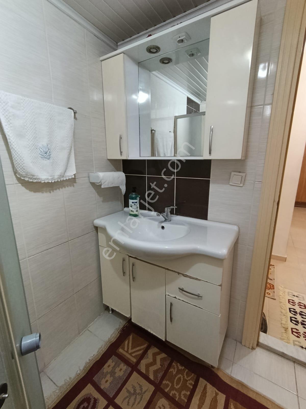 Çamlıca Da Eşyalı 2+1 Kiralık Daire - Görsel 13