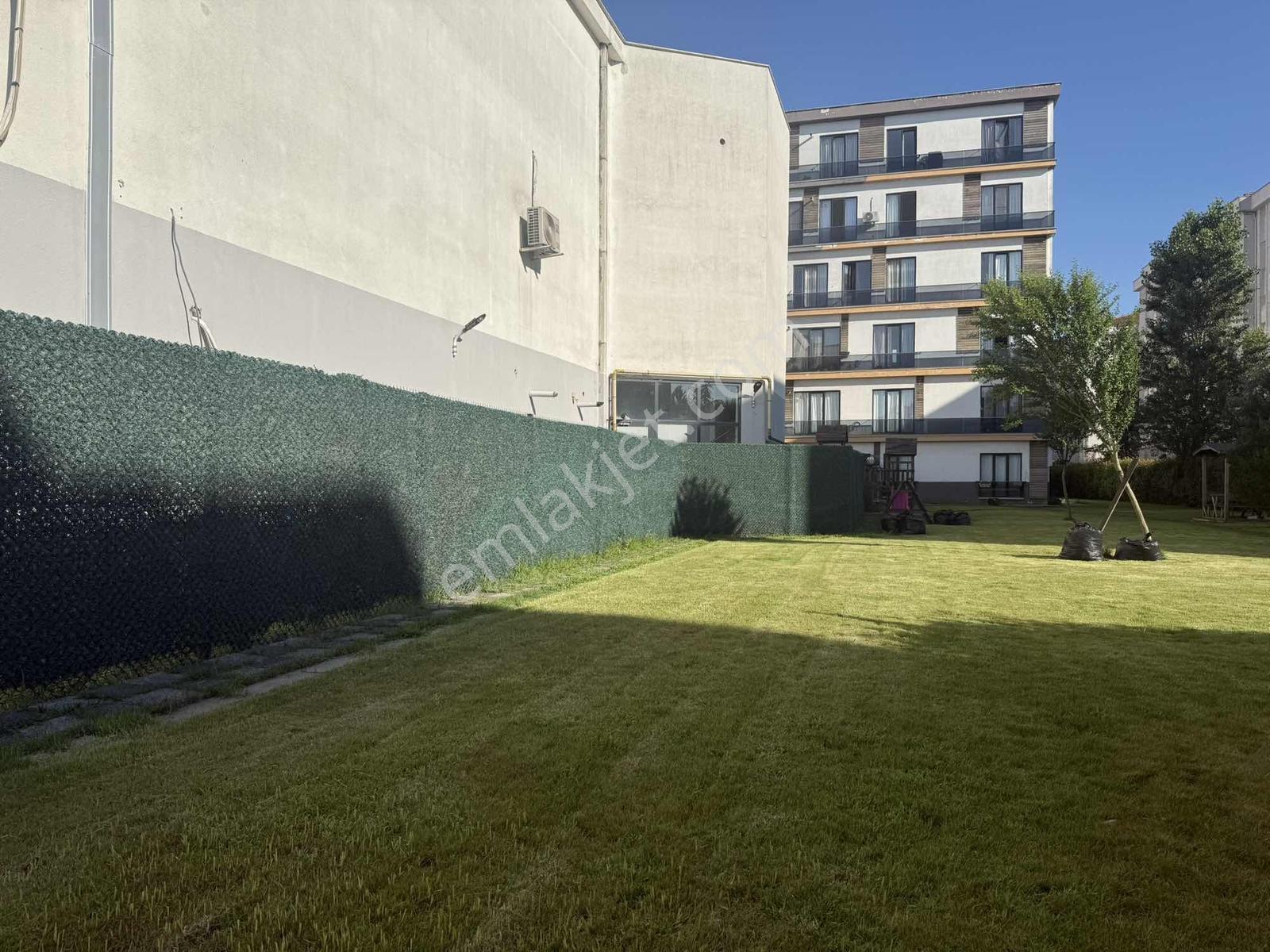 Çekmeköy Taşdelen De Site İçinde İskanlı Satılık Ara Kat Daire - Görsel 5