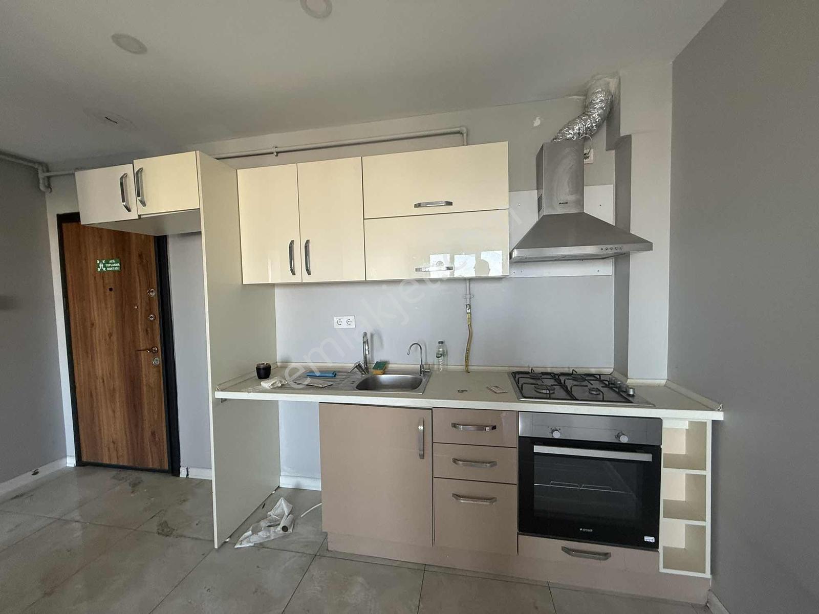 Çekmeköy Taşdelen De Site İçinde İskanlı Satılık Ara Kat Daire - Görsel 20