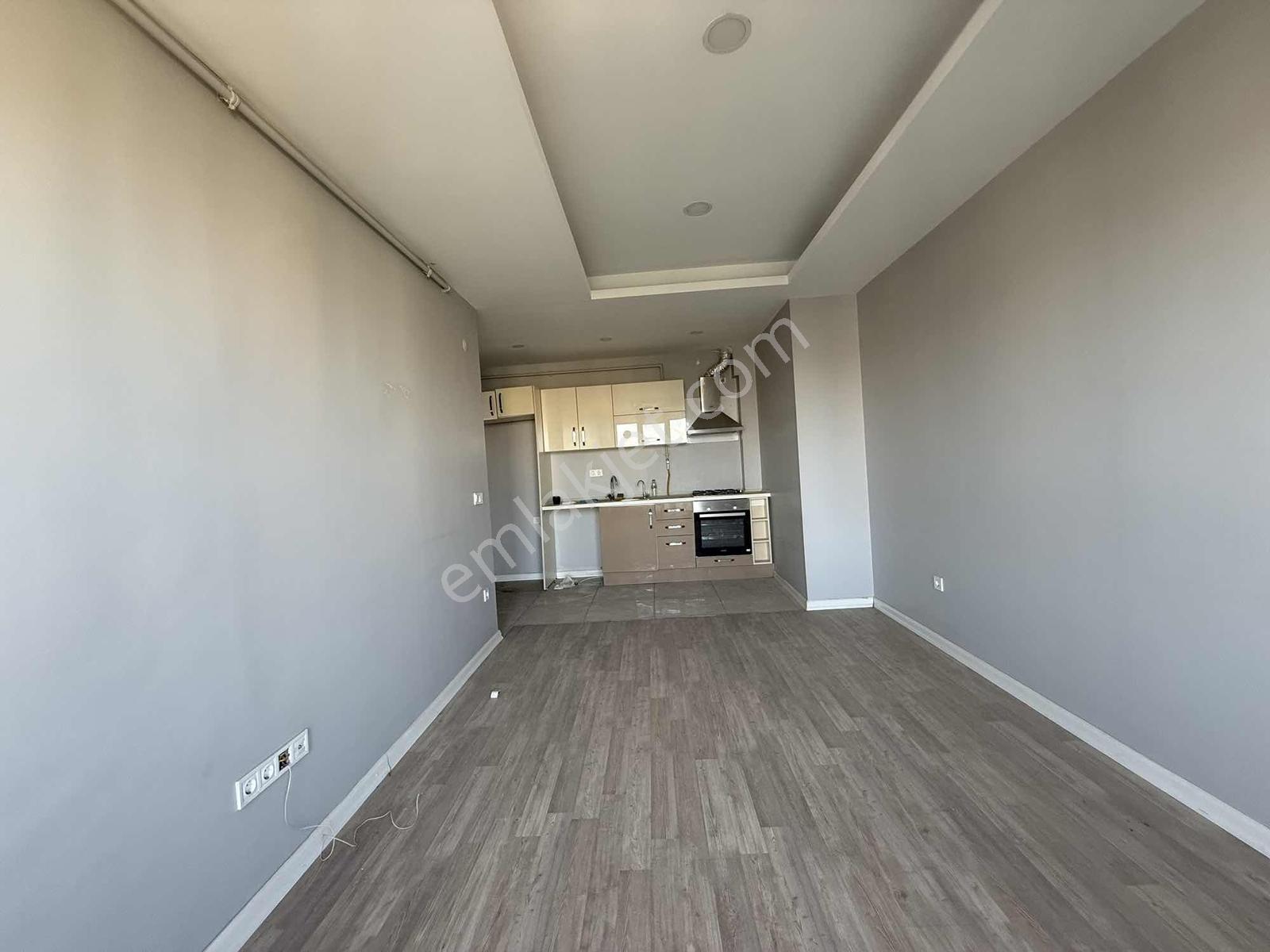 Çekmeköy Taşdelen De Site İçinde İskanlı Satılık Ara Kat Daire - Görsel 13