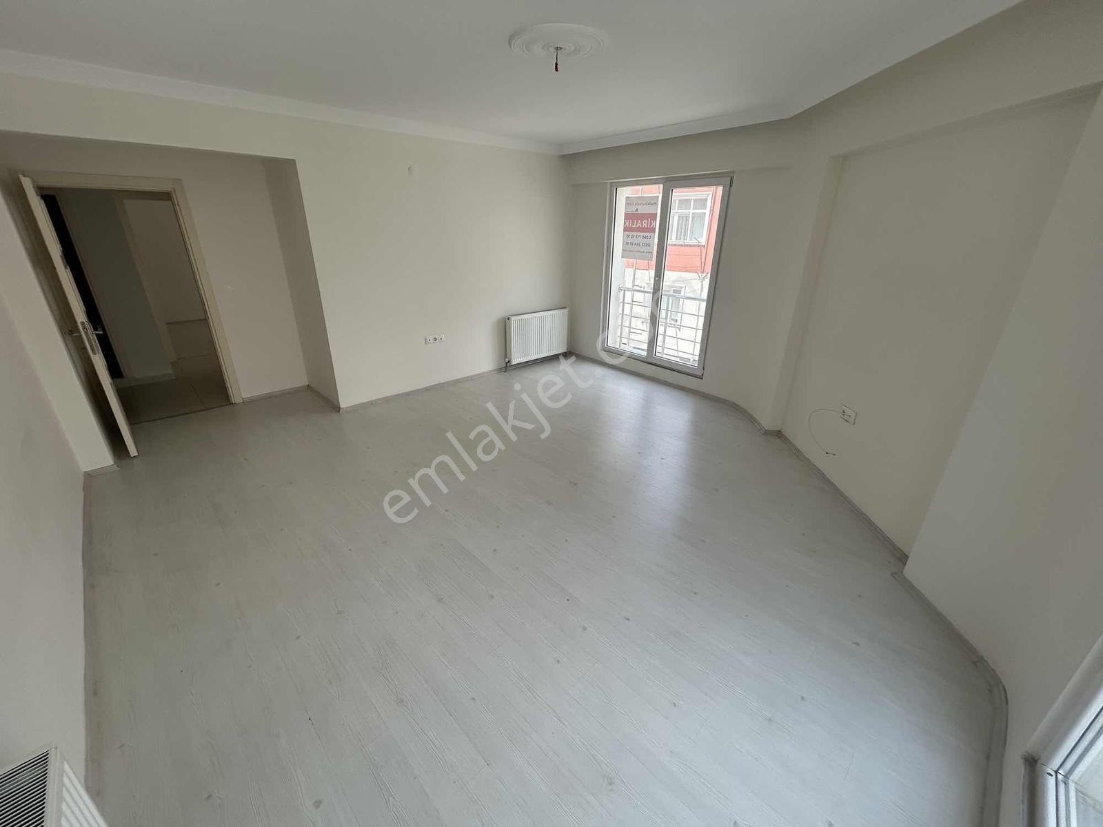 17 Yelül Mah. 3+1 Köşe Başı 120 M2 Ara Kat Kiralık Daire - Görsel 14