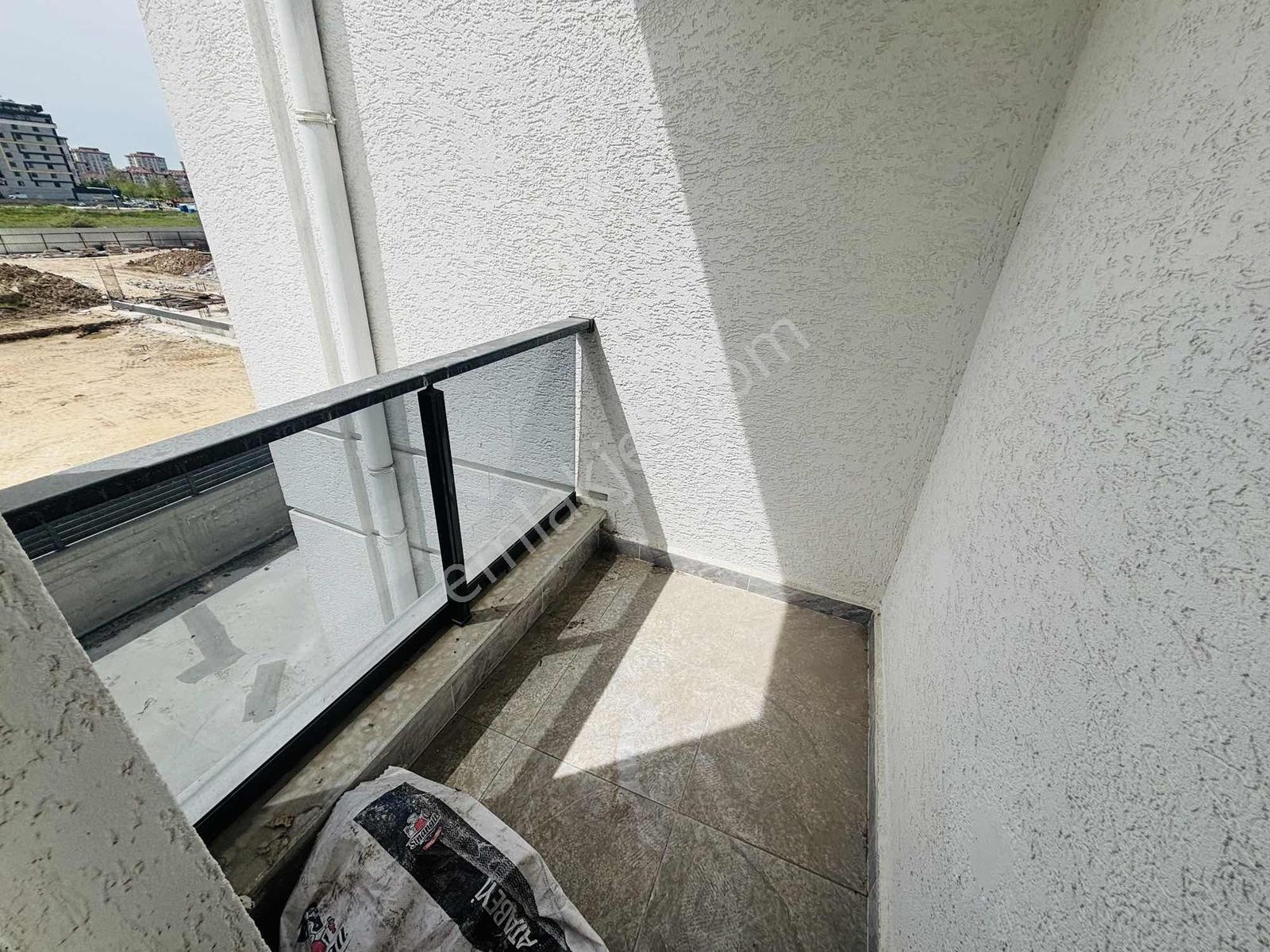 Güven'den 7/24 Güvenlikli,saunalı,havuzlu,k.otoparklı 3+1 Daire - Görsel 27