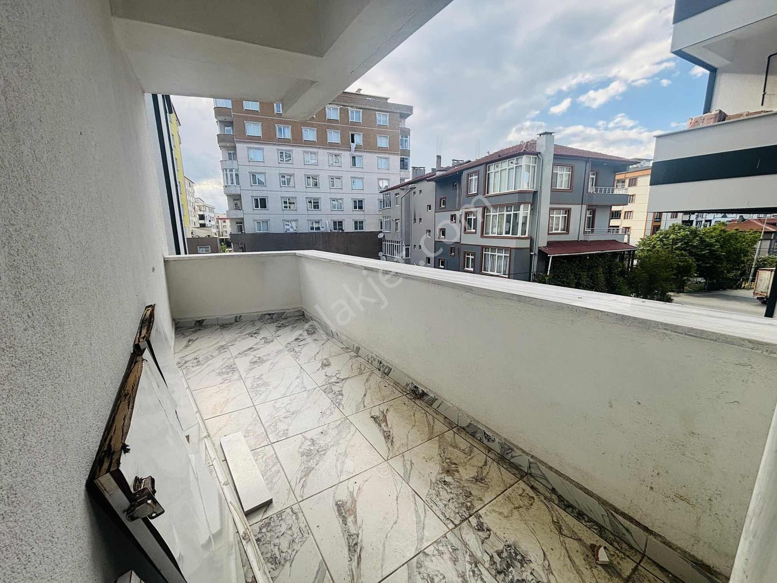 Güven'den Çerkezköy'de Butik Sitede Ara Kat İskanlı 2+1 Daire - Görsel 4