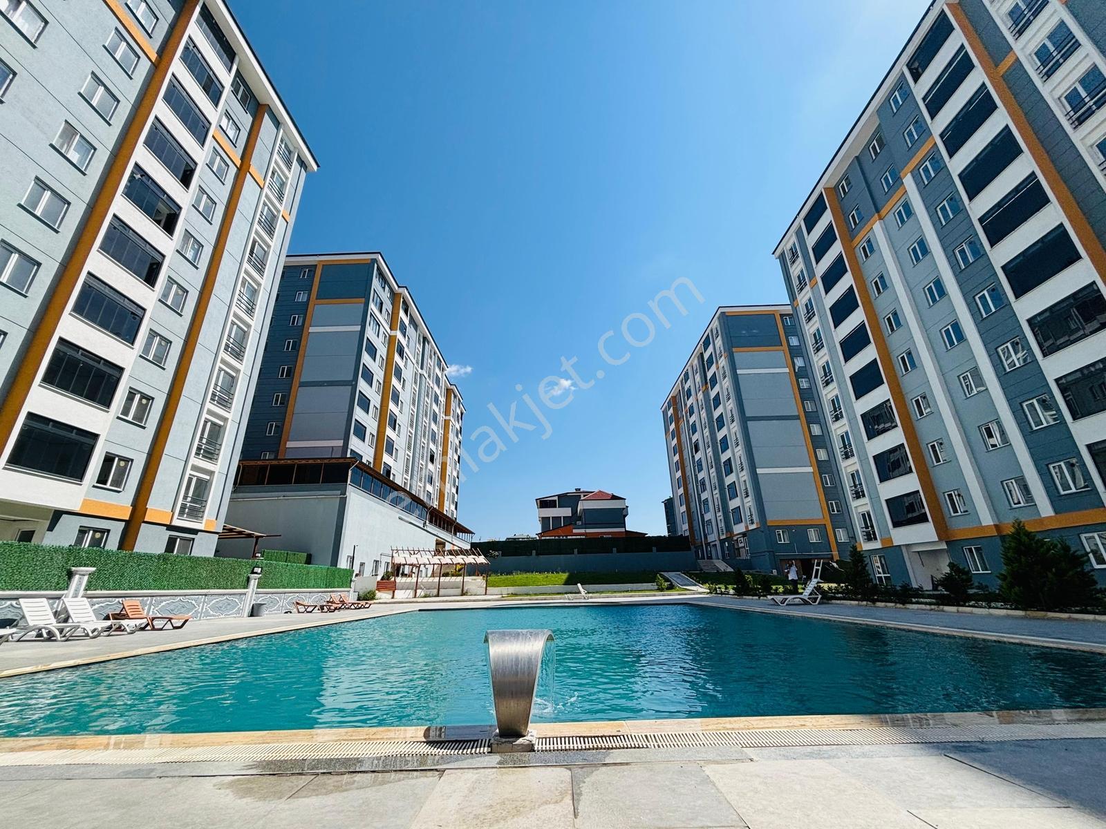 Güven'den Avmye Komşu 7/24 Güvenlikli Havuzlu Sitede Satılık 4+1 - Görsel 18