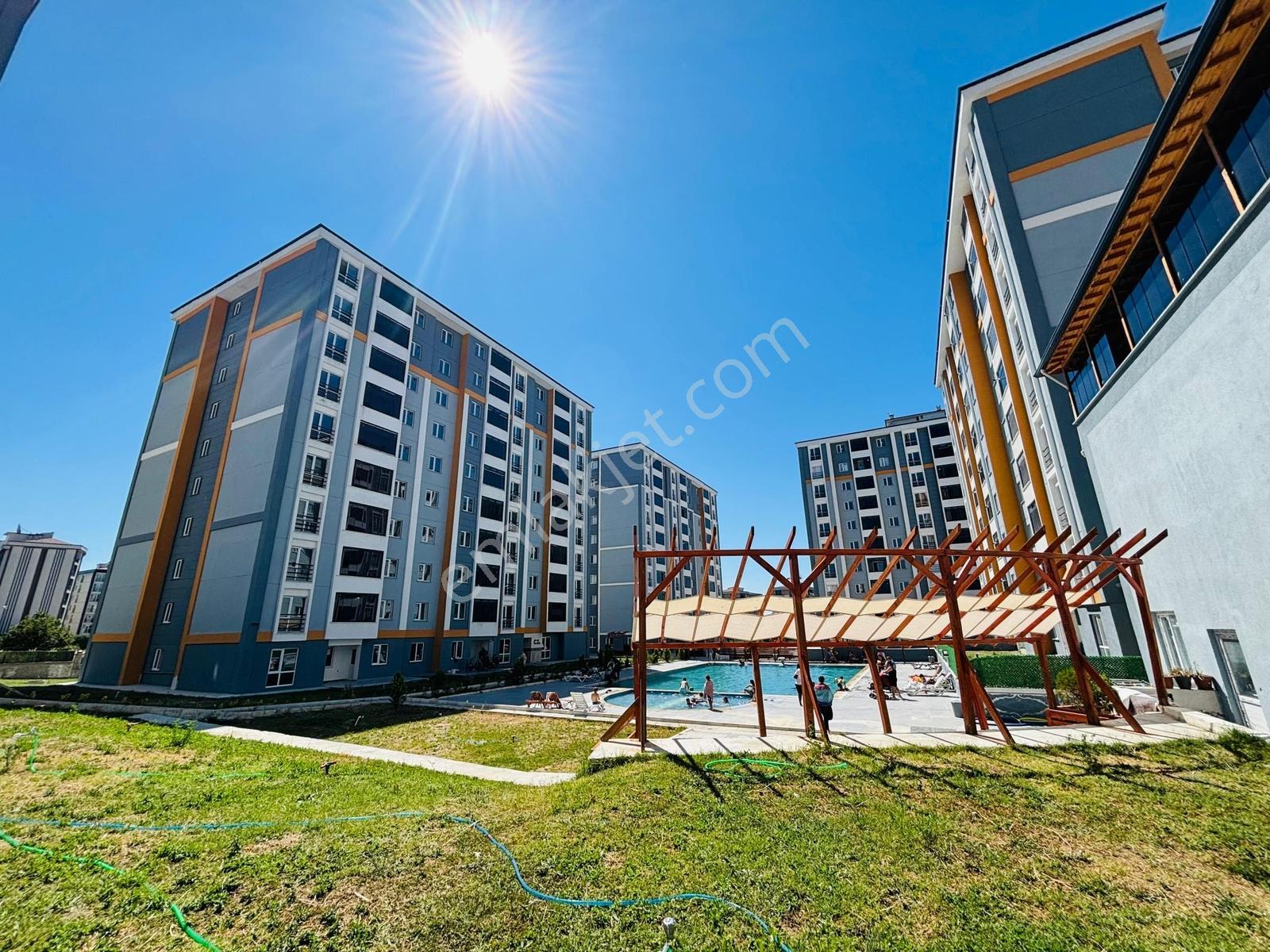 Güven'den Avmye Komşu 7/24 Güvenlikli Havuzlu Sitede Satılık 4+1 - Görsel 23