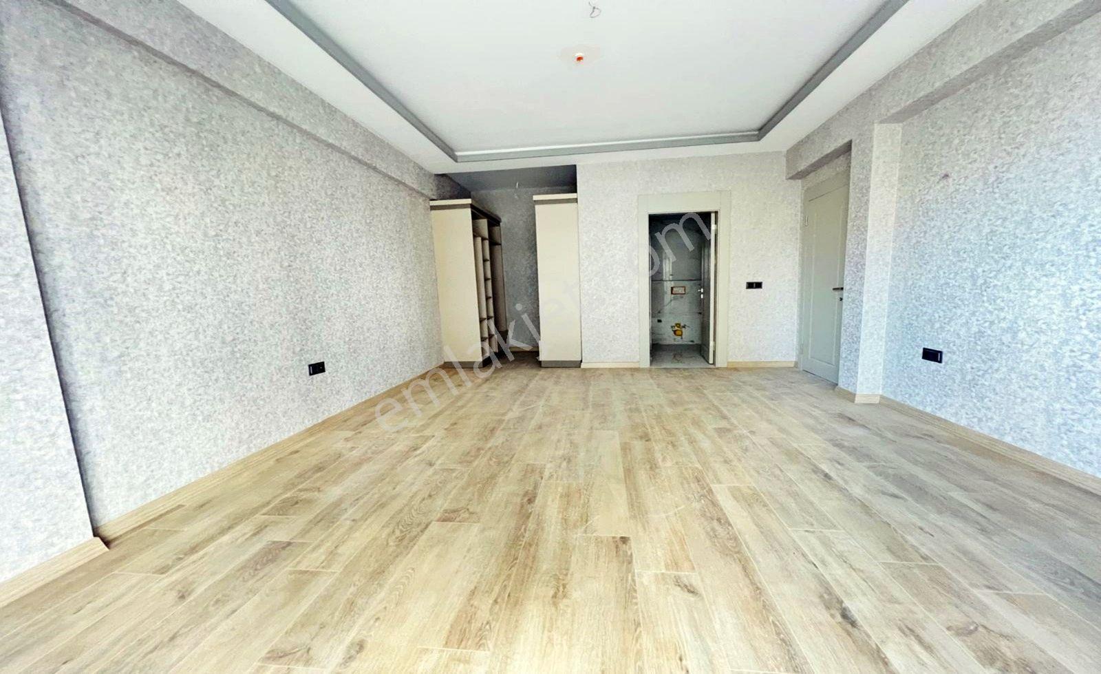 Bulvarda Muhteşem Manzaralı Site Dairesi - Görsel 29