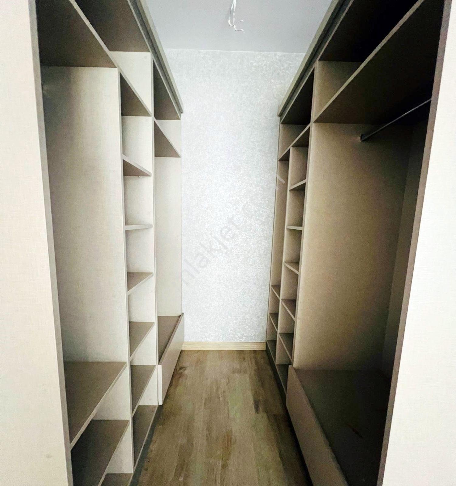 Bulvarda Muhteşem Manzaralı Site Dairesi - Görsel 31