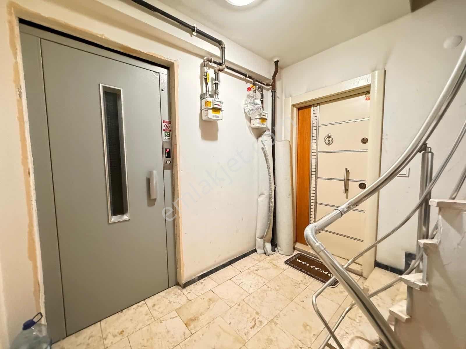 Cadde Arkası Yeni Bina 1.kat Full Eşyalı 2+1 Lüks Metro 14dk - Görsel 34