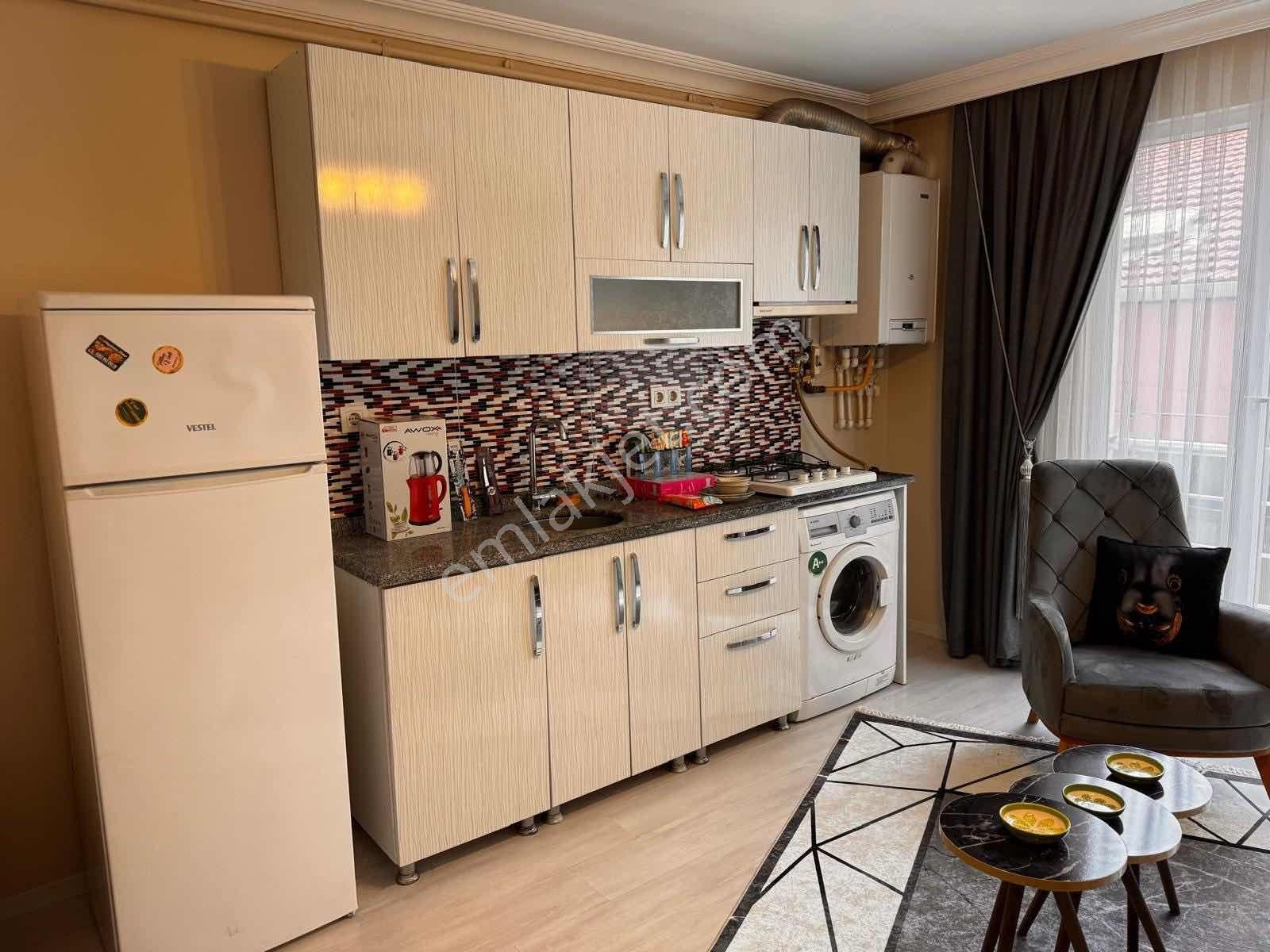 Cadde Arkası Yeni Bina 1.kat Full Eşyalı 2+1 Lüks Metro 14dk - Görsel 16