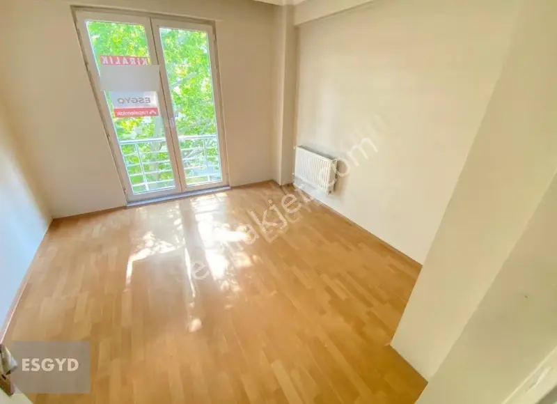 Esgyo'dan Fatih Mahallesi Kanal 26 Yakını 1+1 Kiralık Daire - Görsel 17
