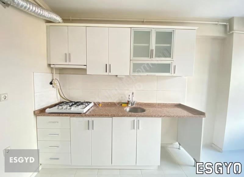 Esgyo'dan Fatih Mahallesi Kanal 26 Yakını 1+1 Kiralık Daire - Görsel 12