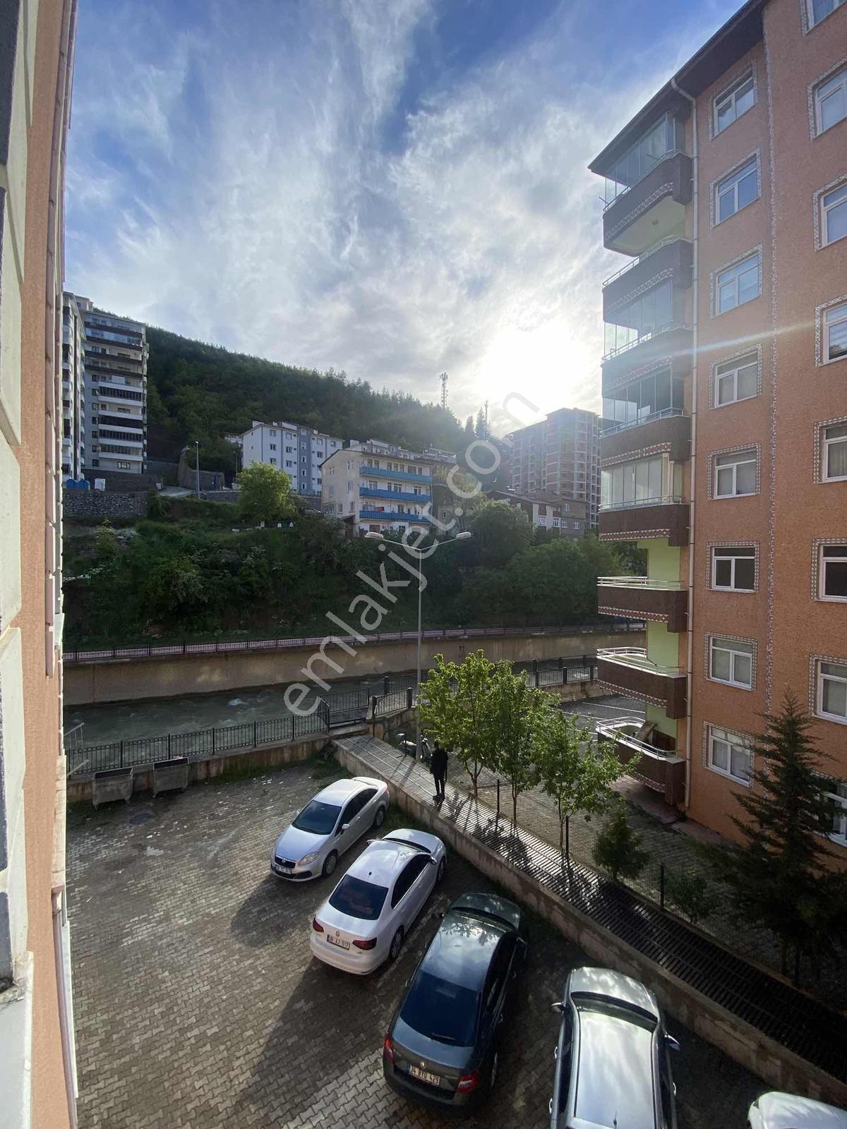 2y Duman Emlak'tan Harika Konumda 3+1 Geniş Kiralık Daire - Görsel 15