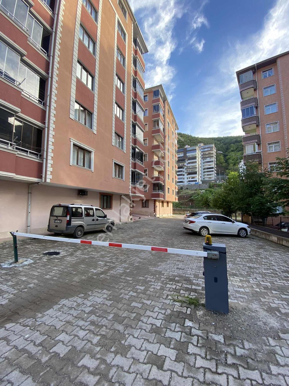 2y Duman Emlak'tan Harika Konumda 3+1 Geniş Kiralık Daire - Görsel 11