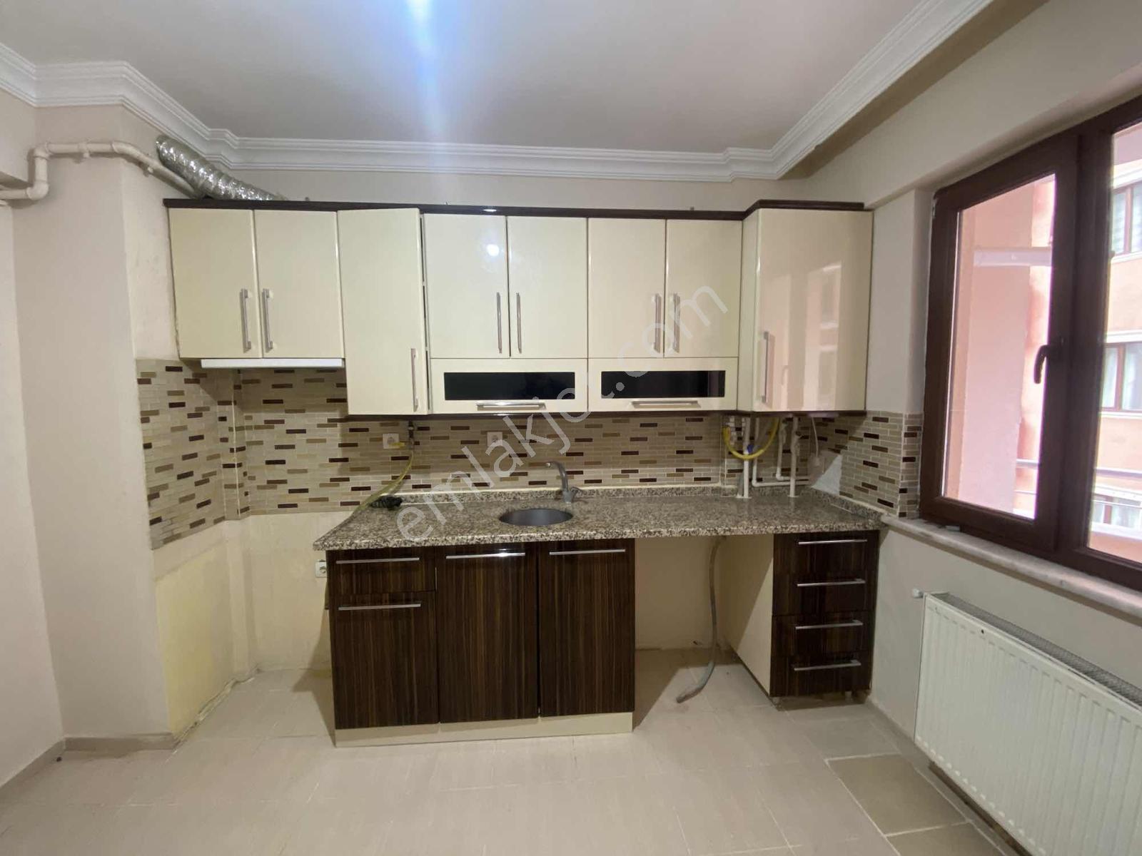 2y Duman Emlak'tan Harika Konumda 3+1 Geniş Kiralık Daire - Görsel 32