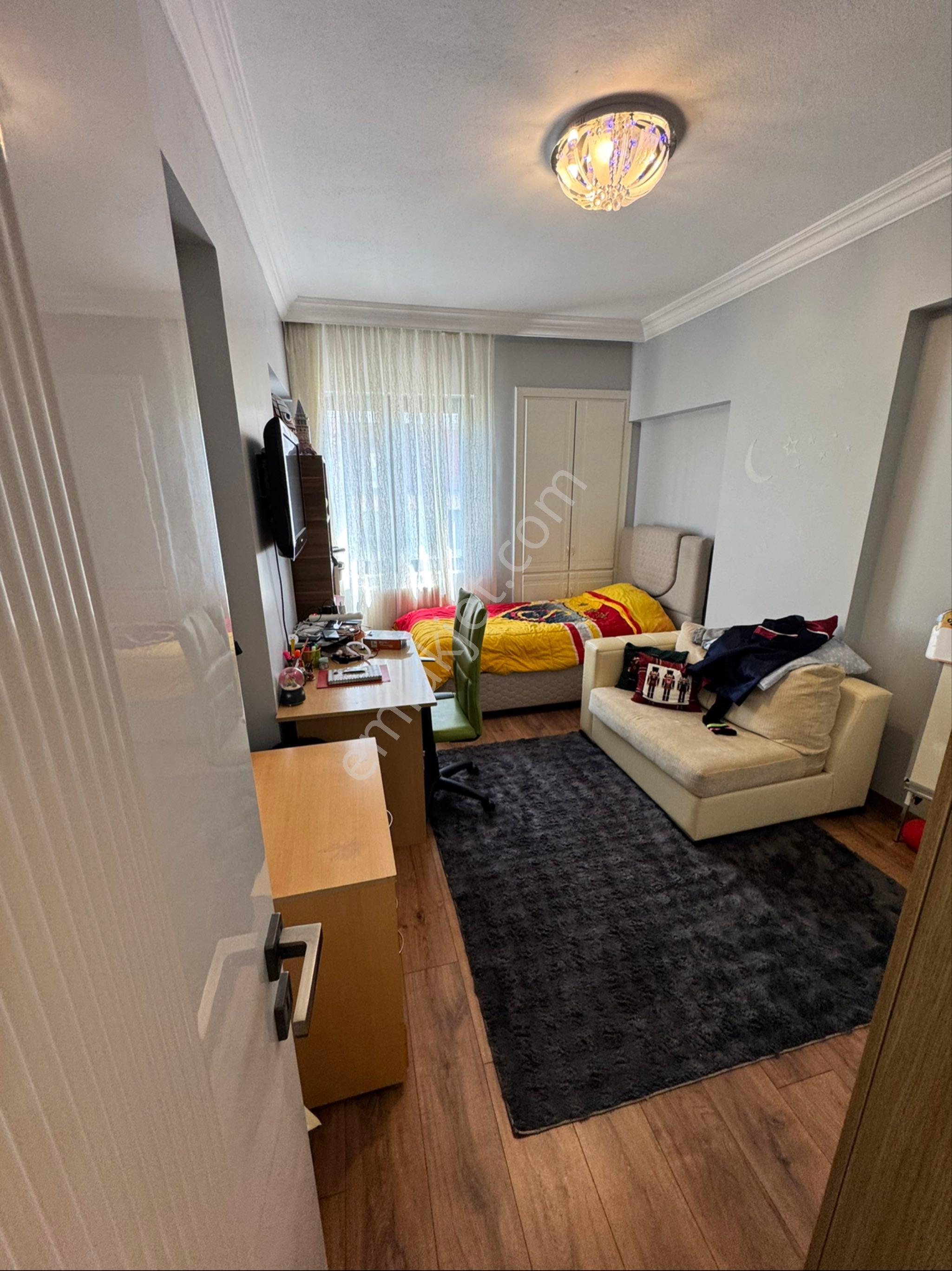 İbrahimli Batıkent Mahallesinde Merkezi Konumda Ultra Lüks Dizay Edilmiş Kiralık 3+1 Daire - Görsel 18