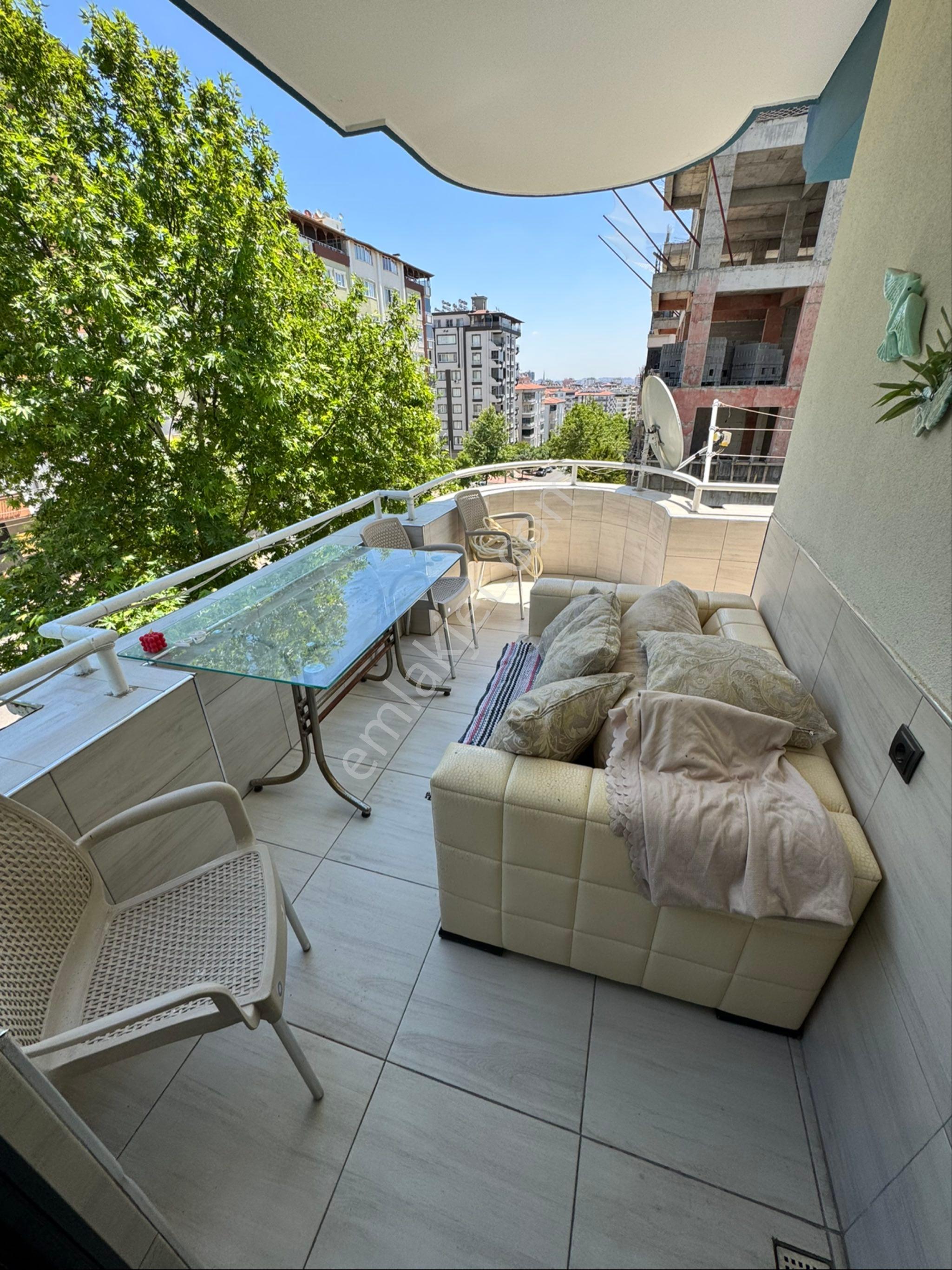 İbrahimli Batıkent Mahallesinde Merkezi Konumda Ultra Lüks Dizay Edilmiş Kiralık 3+1 Daire - Görsel 13