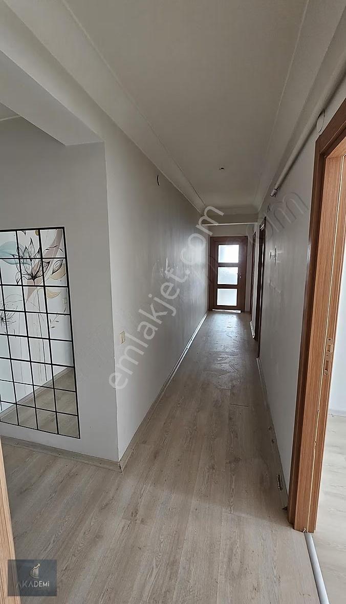 Çamlıca Saklıbahçe Sitesi'nde Bakımlı, Ebeveyn Banyolu 3+1 Daire - Görsel 2