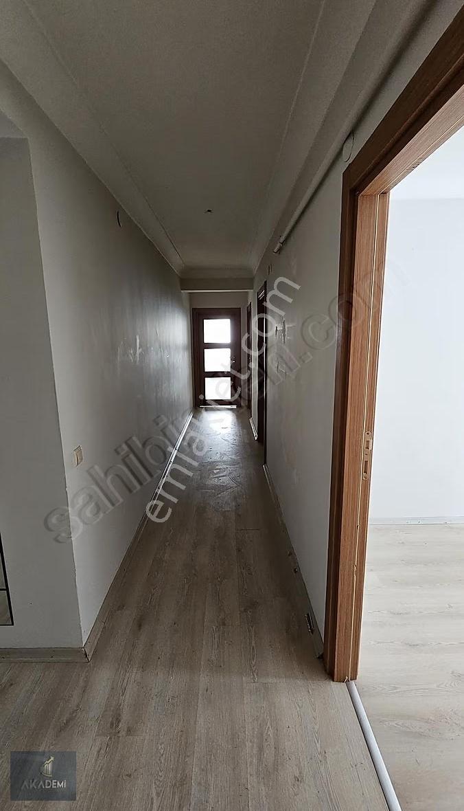 Çamlıca Saklıbahçe Sitesi'nde Bakımlı, Ebeveyn Banyolu 3+1 Daire - Görsel 3