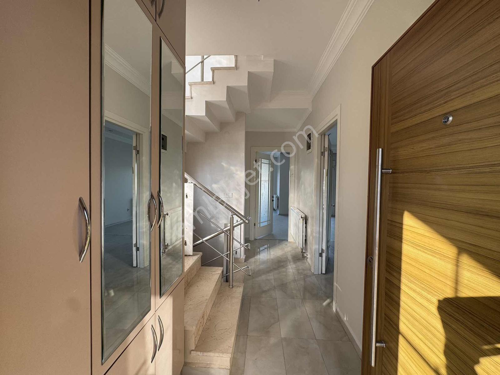 Remax Mahmut Bekdemir Den Mimaroba Akasya Konakları 4+2 Villa - Görsel 12