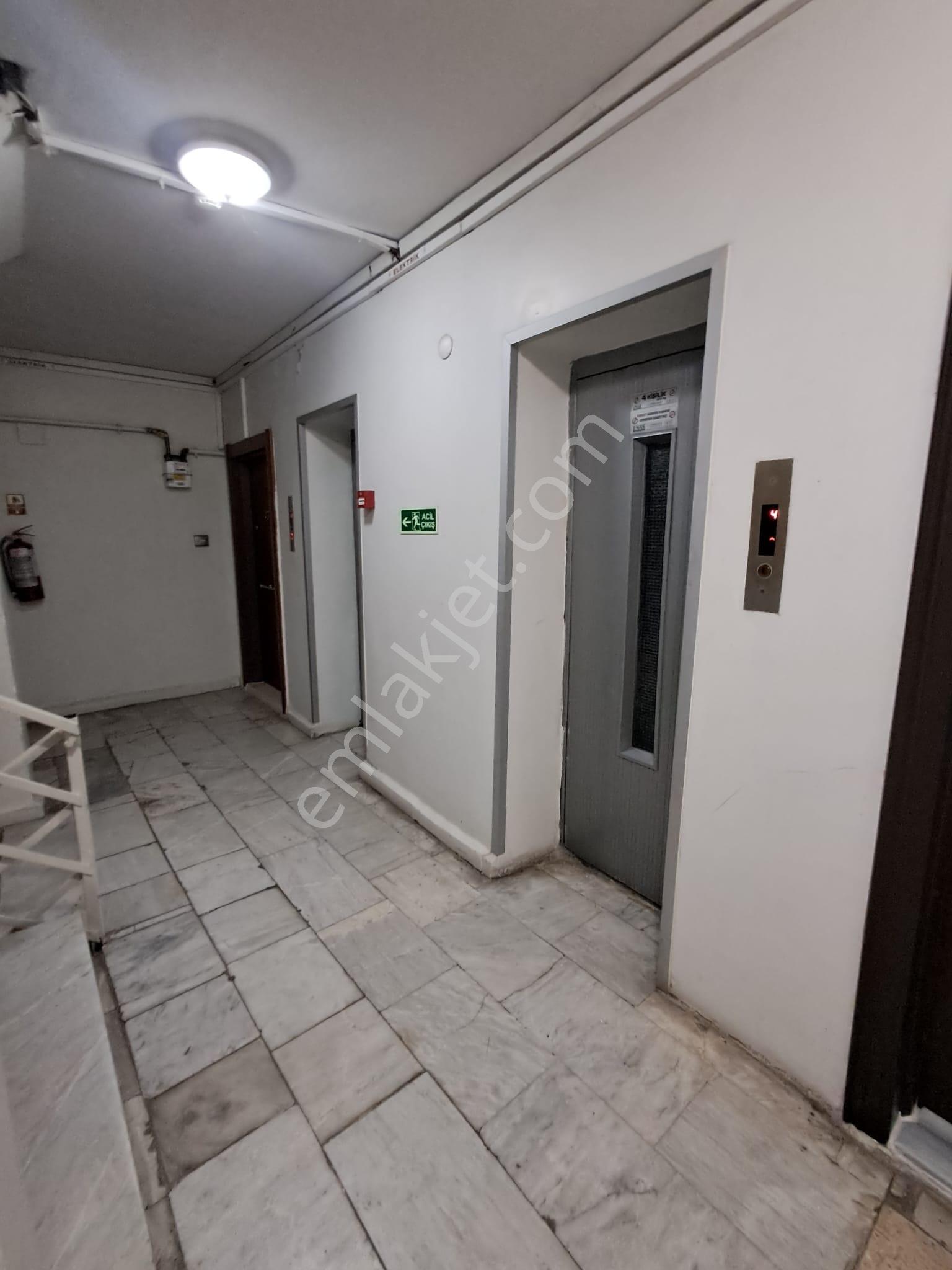 Oryaştan Ataşehir İçerenköy Özen Sitesinde 115m2 3+1 Daire - Görsel 19
