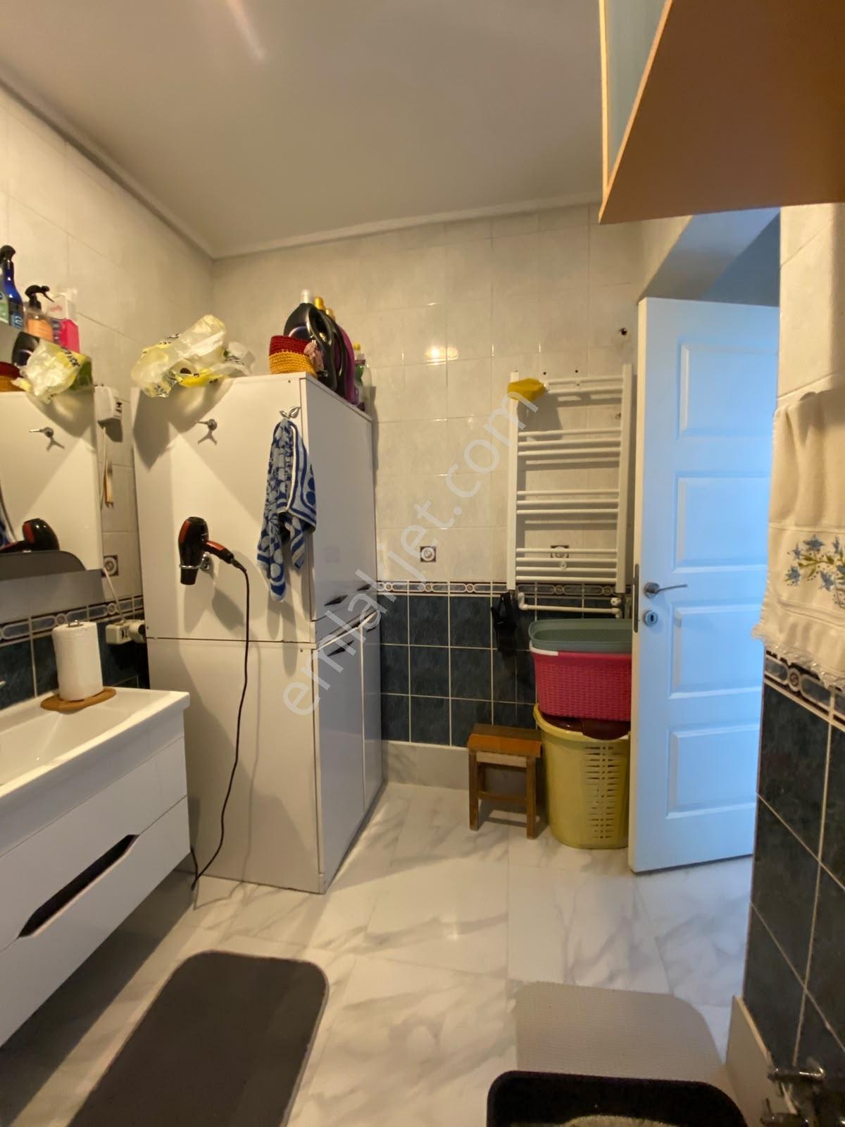 Muhittin Mahallesi'nde Site İçerisinde Asansörlü 140 M²,3+1 - Görsel 15
