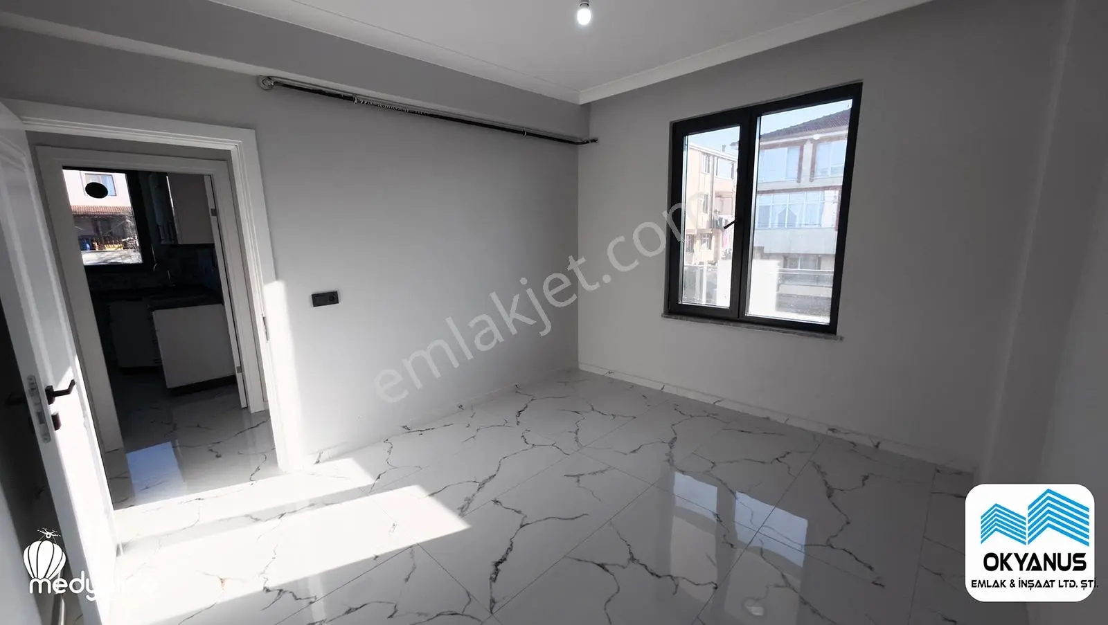 Karasu'da 2+1 Ayrı Mutfaklı Sıfır Daire Merkezi Konumda! - Görsel 32