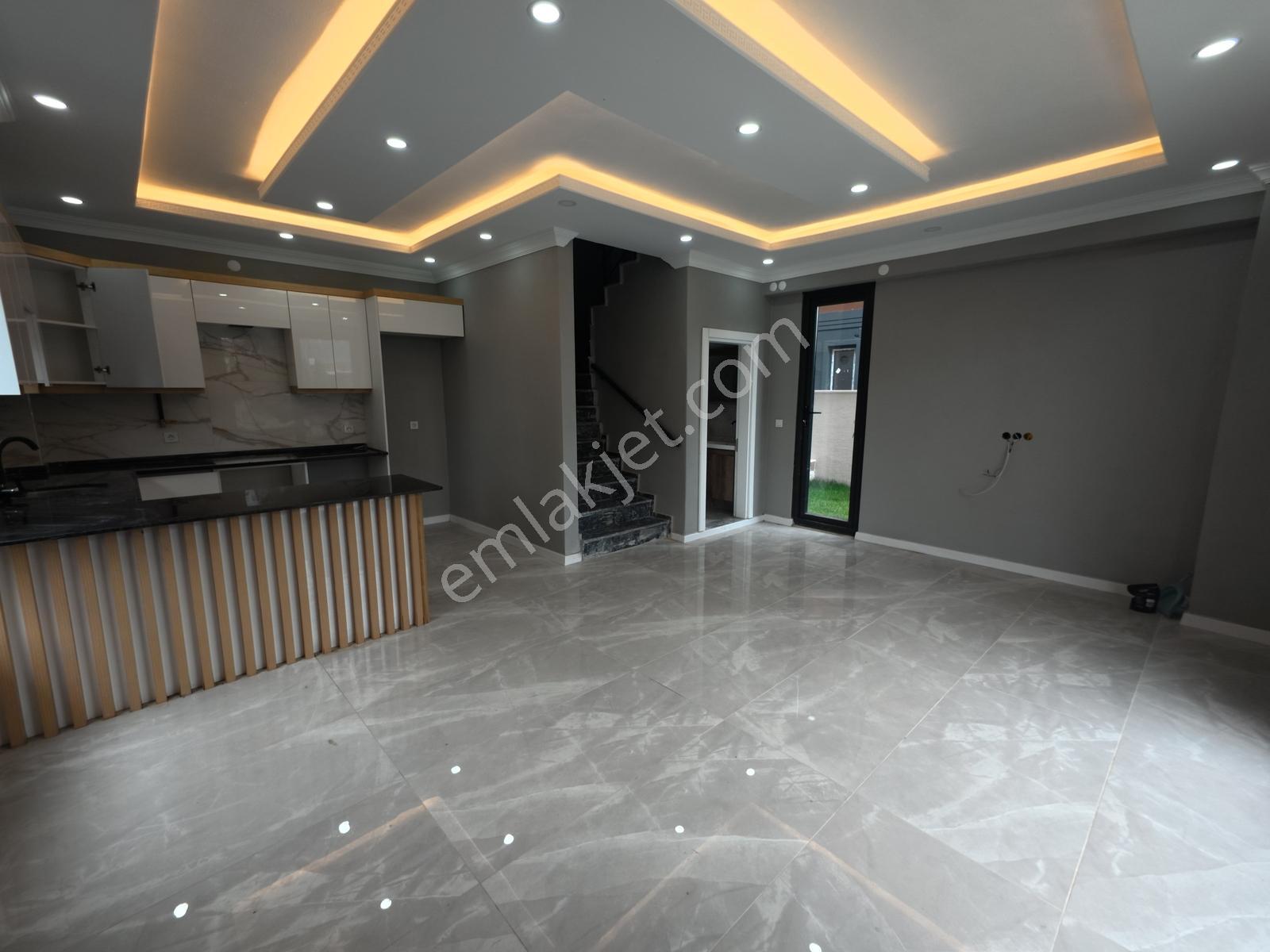 Kocaali Sahil'de Müstakil Bahçeli,havuzlu,özel Garajlı 4+1 Villa - Görsel 19