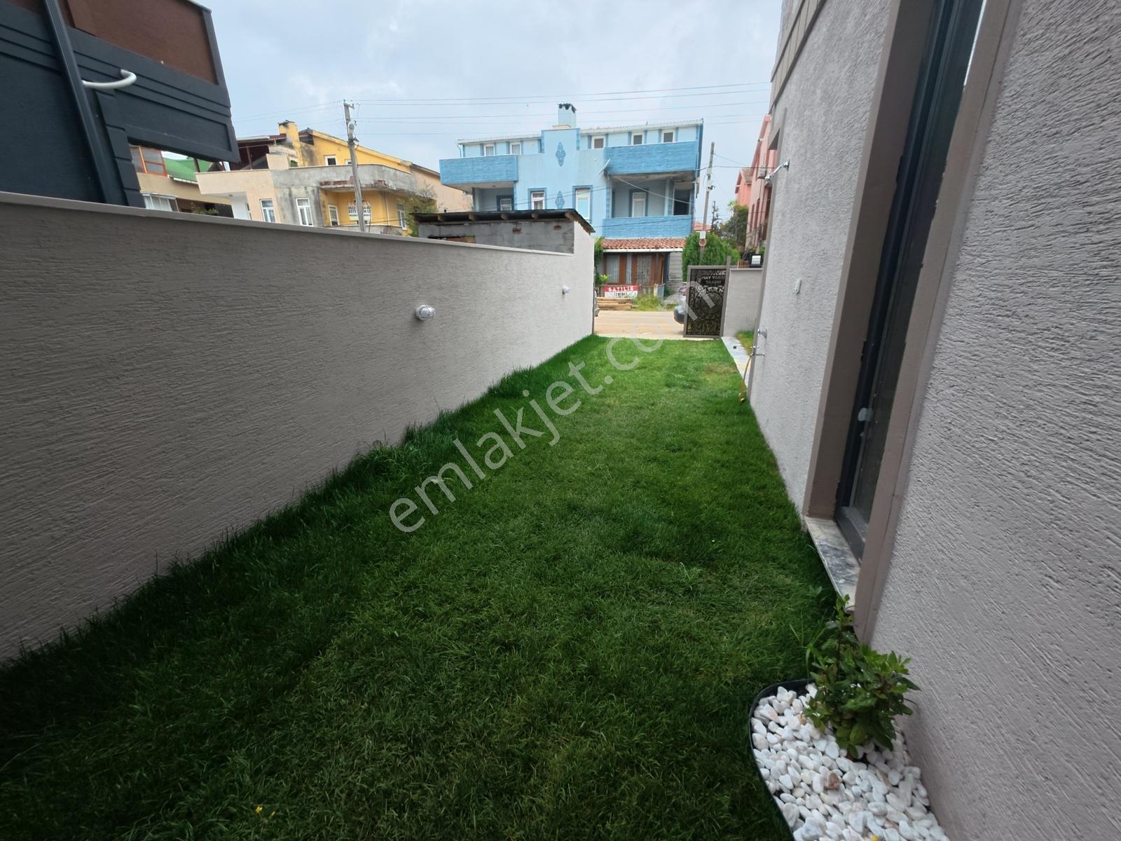Kocaali Sahil'de Müstakil Bahçeli,havuzlu,özel Garajlı 4+1 Villa - Görsel 2
