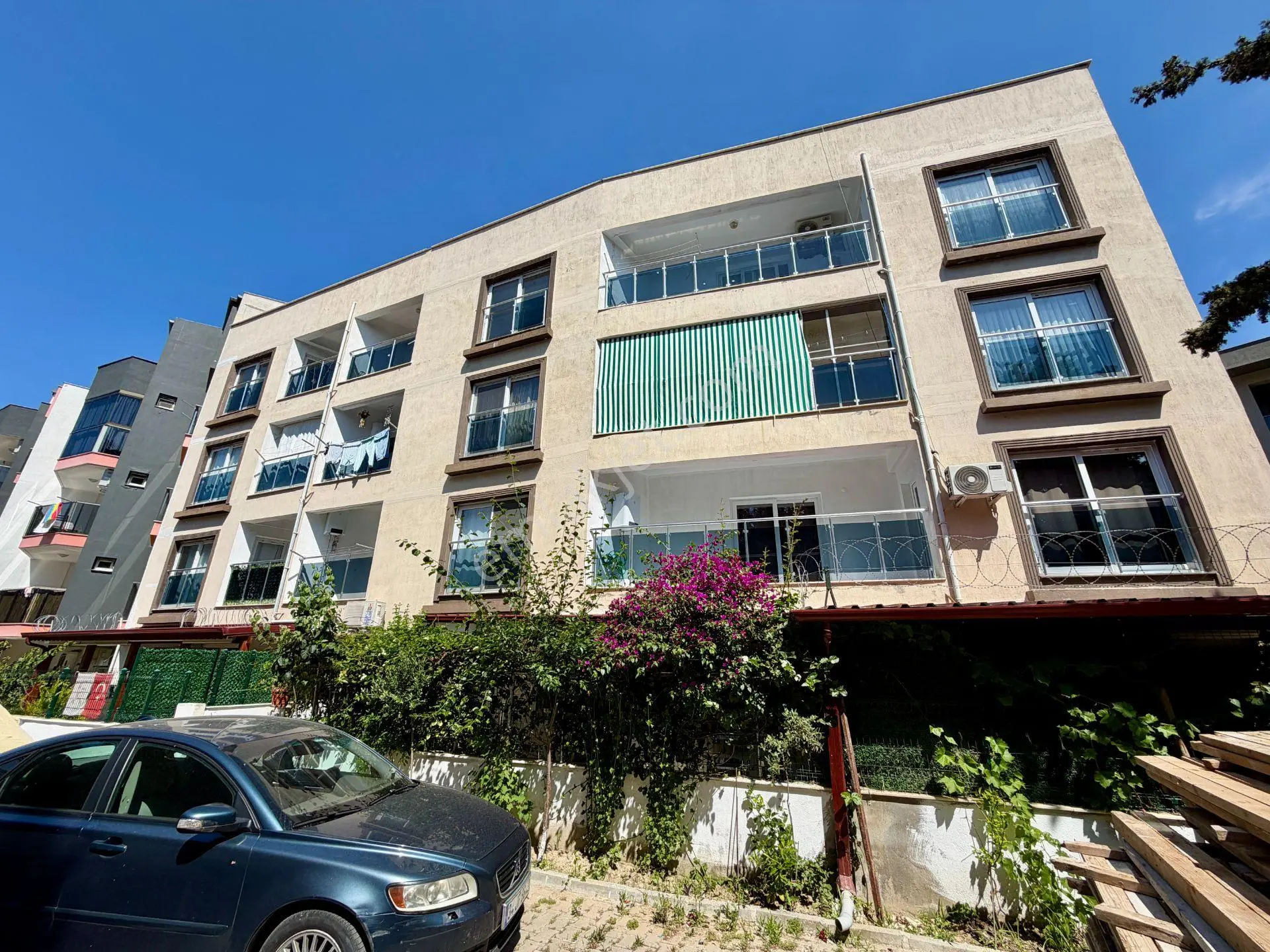 Kuşadası Davutlar'da Ferah 2+1 Satılık Daire (70m²) - Görsel 3