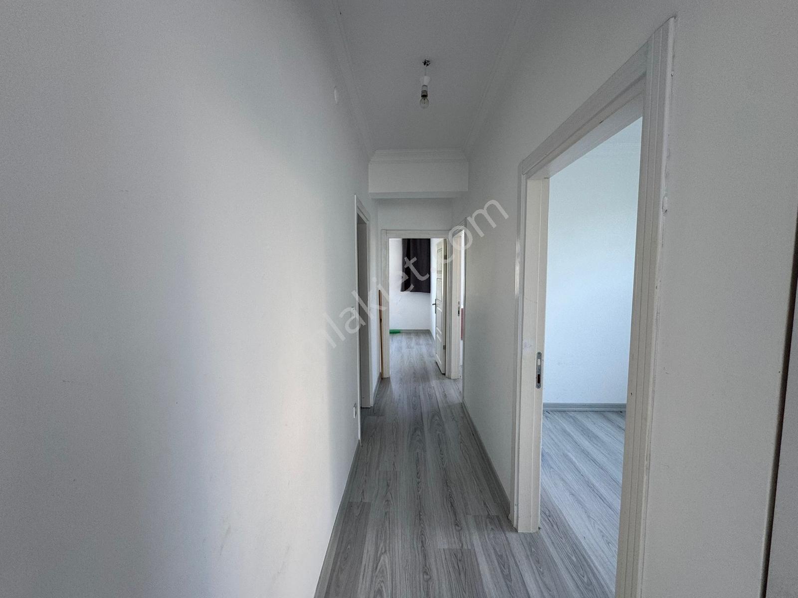 Büyükçekmece Bahçelievler'de Satılık 3+1 Daire Sahile 1 Dk. - Görsel 16