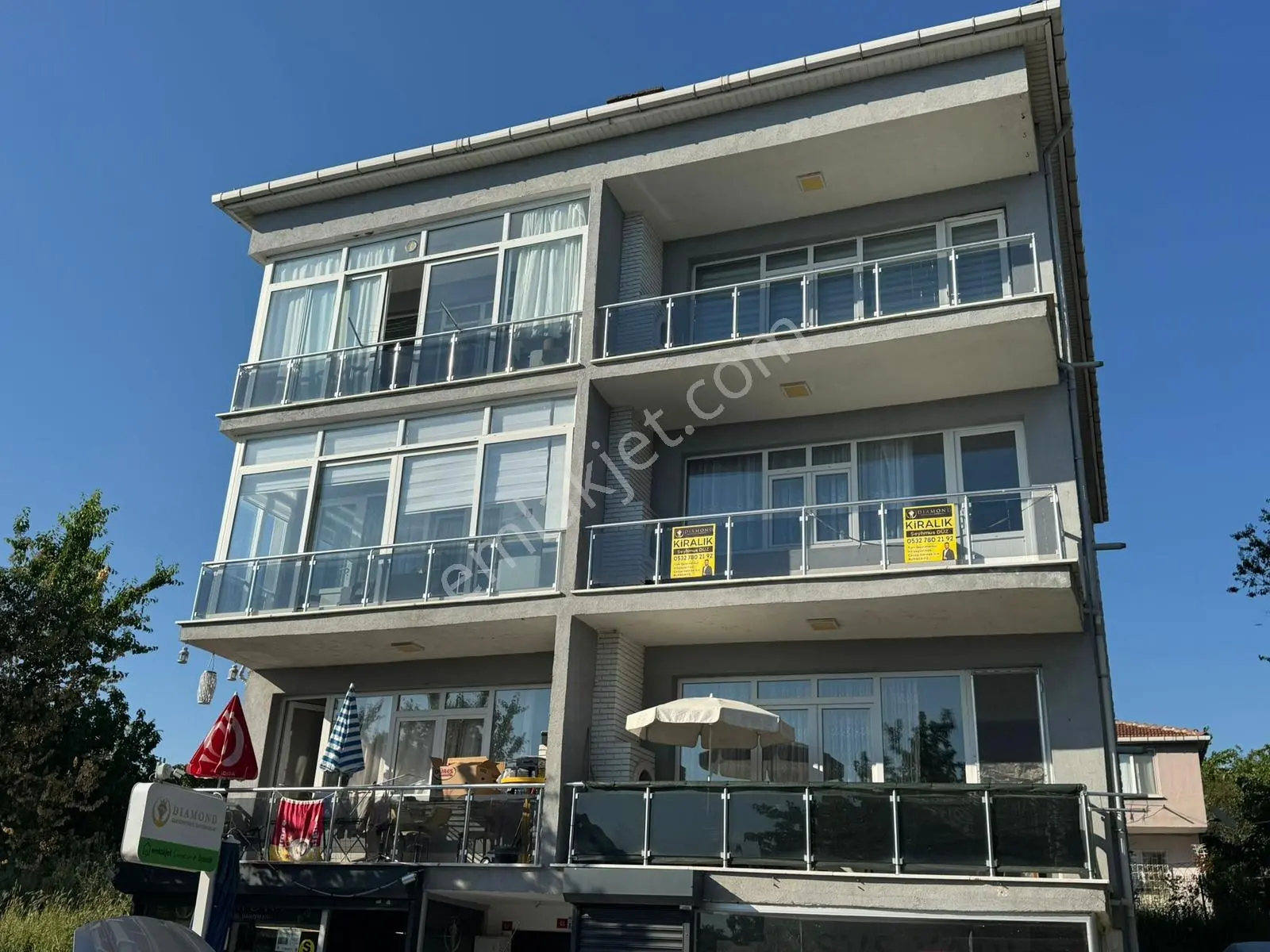 Büyükçekmece Bahçelievler'de Satılık 3+1 Daire Sahile 1 Dk.