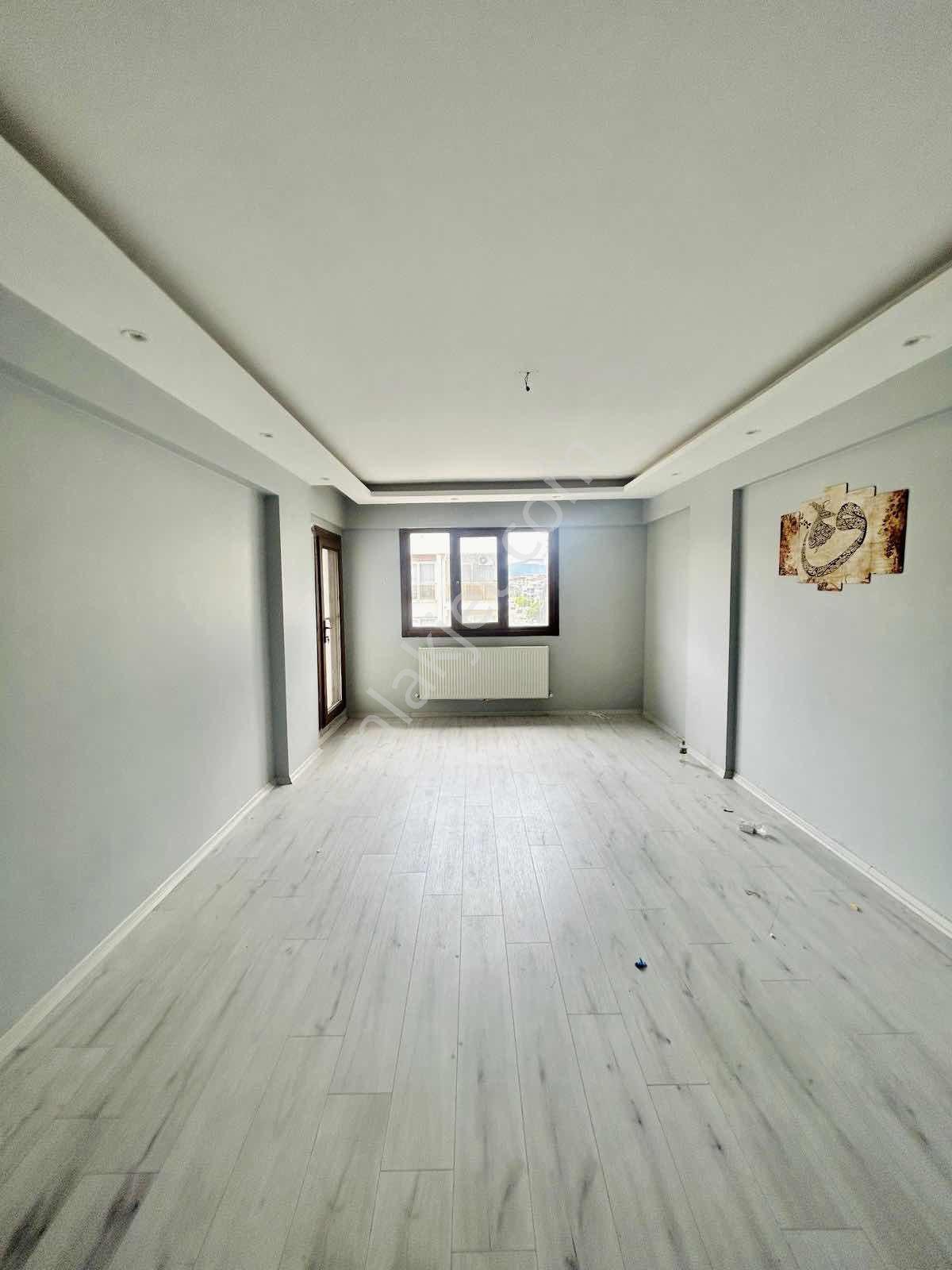 Asil Emlak'tan Muradiye'de Site İçinde 2+1 Kapalı Mutfak Daire - Görsel 4