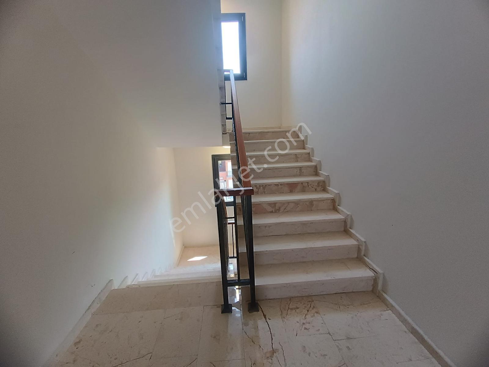 Remax Hür Ali Kutanis'ten Arifiye Cumhuriyet Mah. 3+1 Kiralık - Görsel 22