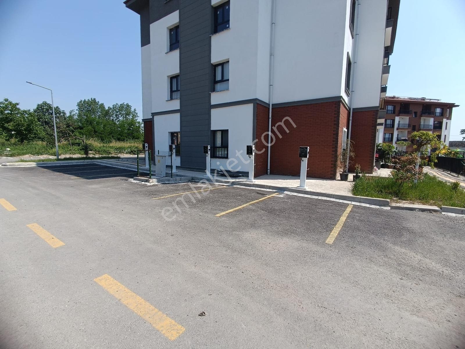 Remax Hür Ali Kutanis'ten Arifiye Cumhuriyet Mah. 3+1 Kiralık - Görsel 5
